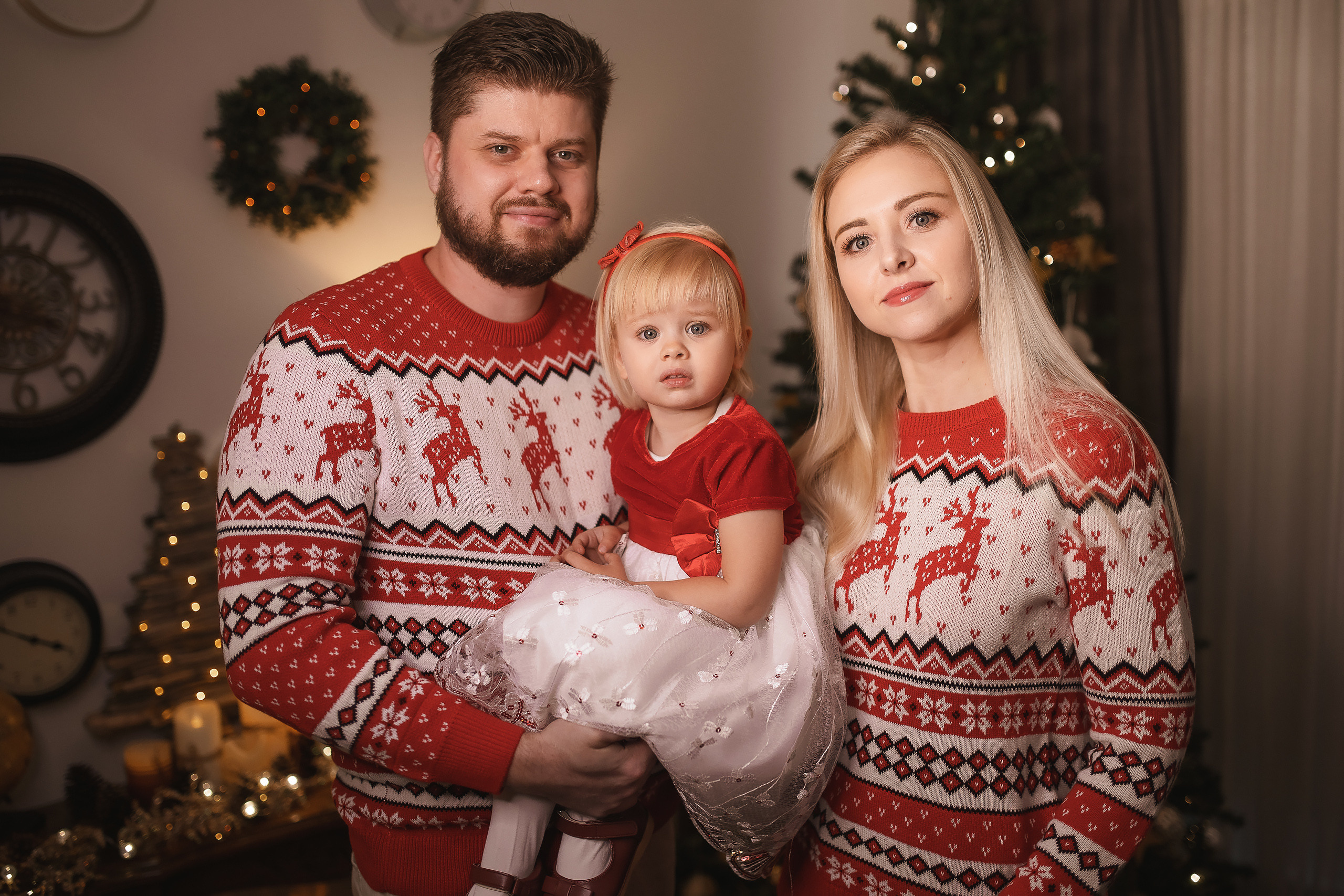 11.28.2020 Christmas Family Photoshoot 6. Wedding family event photographer in Chicago Nick Yushevich