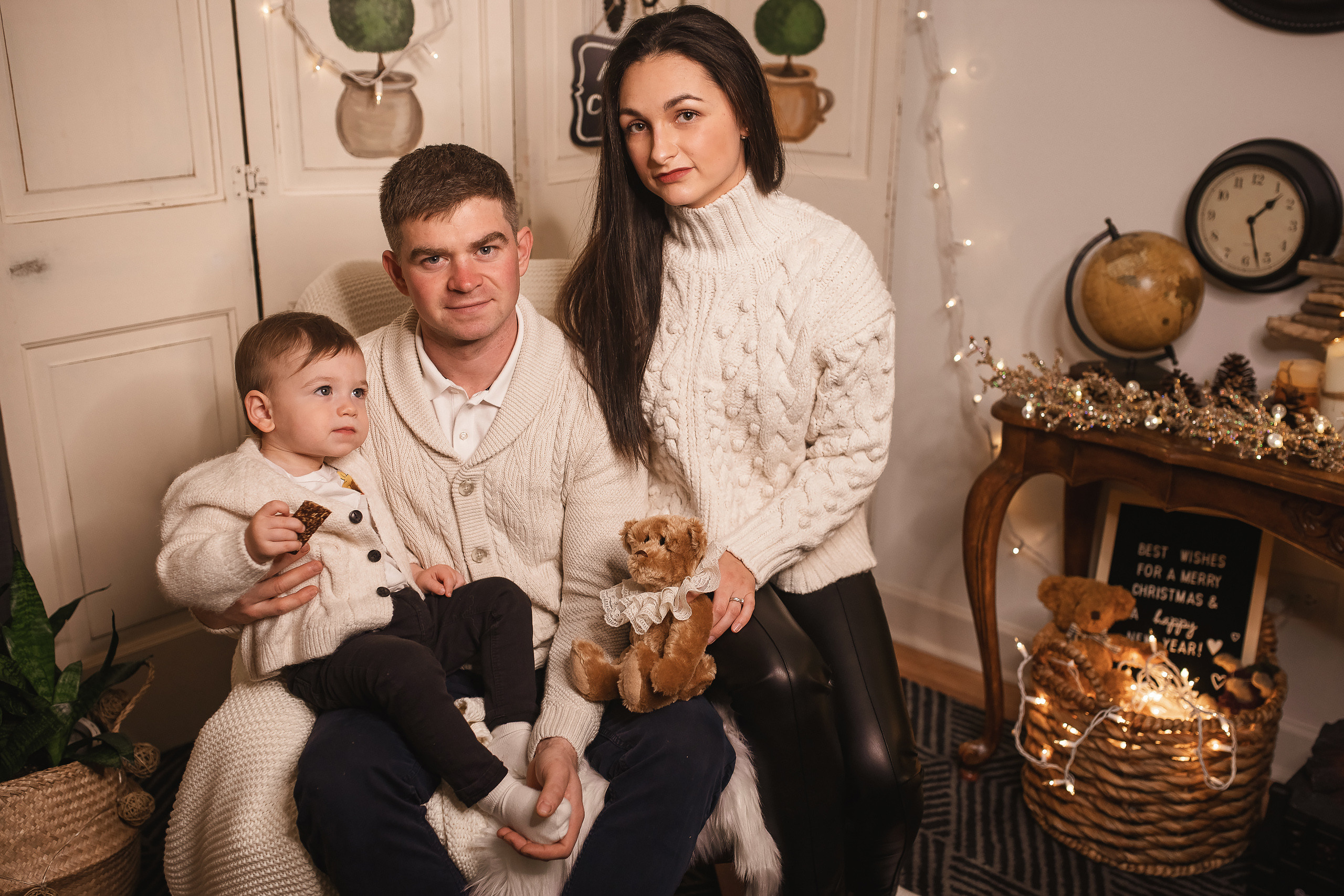 11.29.2020 Christmas Family Photoshoot 9. Wedding family event photographer in Chicago Nick Yushevich