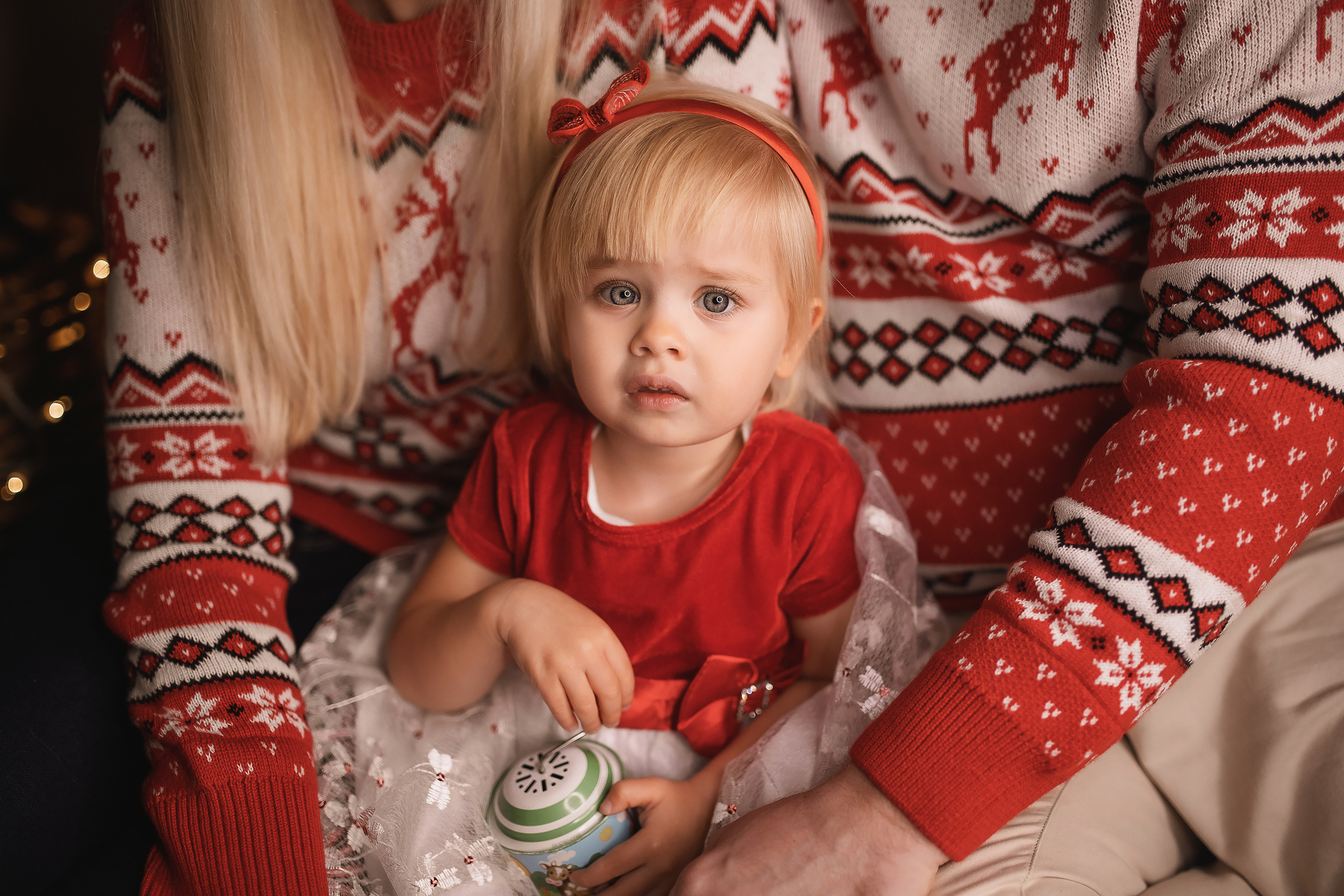 11.28.2020 Christmas Family Photoshoot 6. Wedding family event photographer in Chicago Nick Yushevich