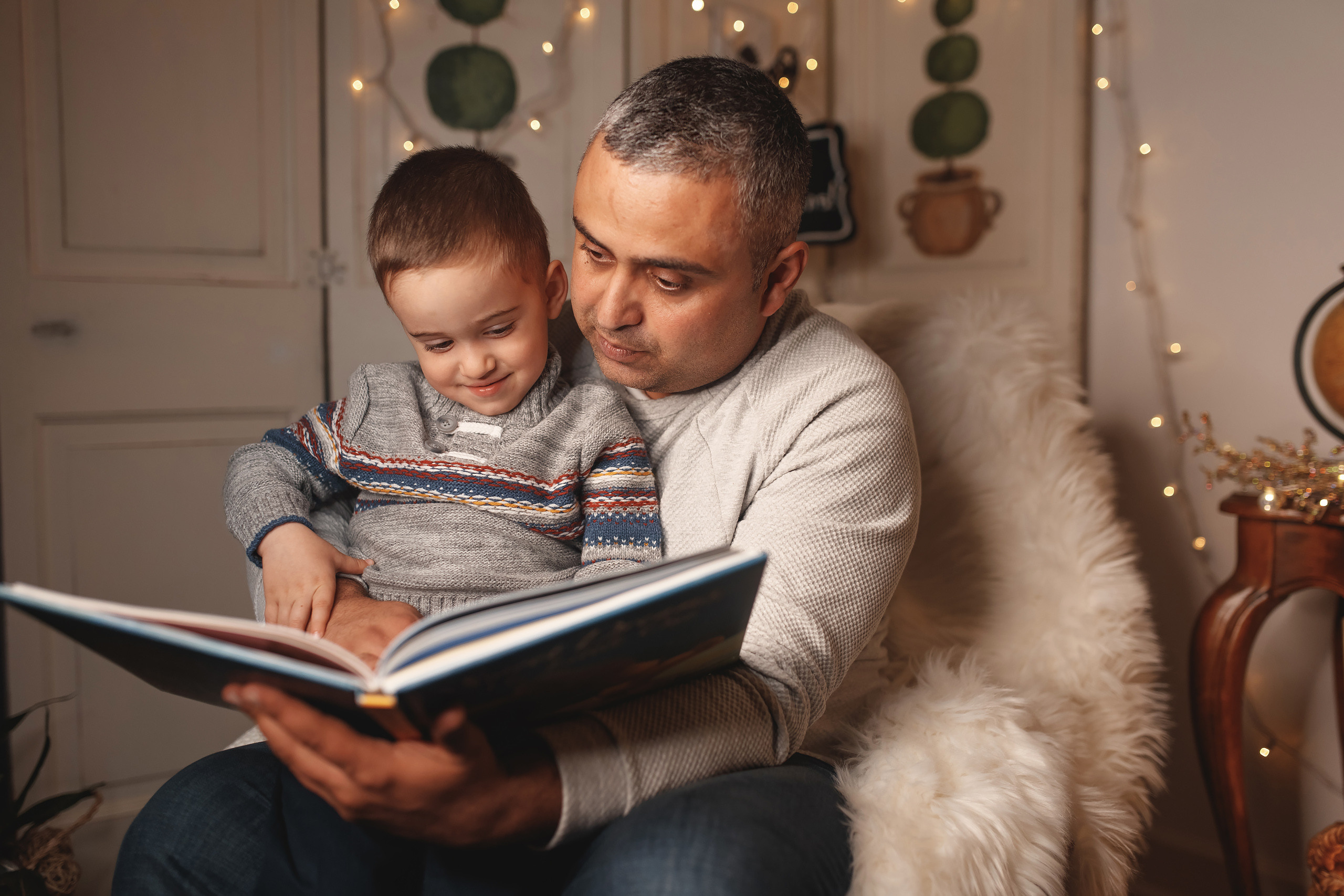 12.11.2020 Christmas Family Photoshoot 19. Wedding family event photographer in Chicago Nick Yushevich