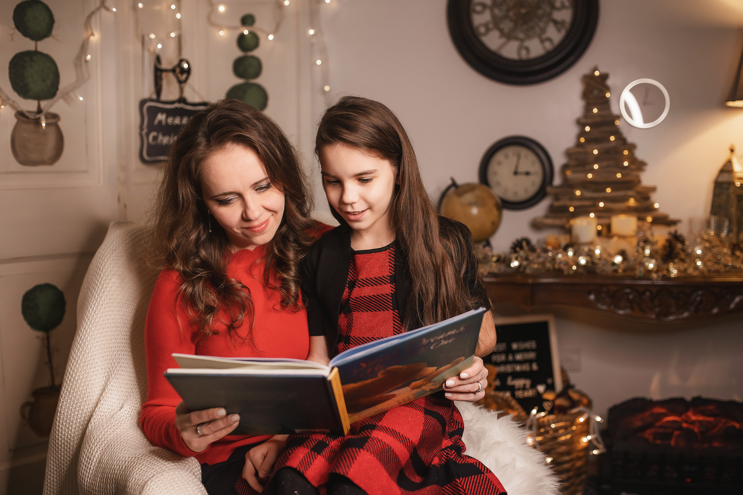 11.28.2020 Christmas Family Photoshoot 5. Wedding family event photographer in Chicago Nick Yushevich