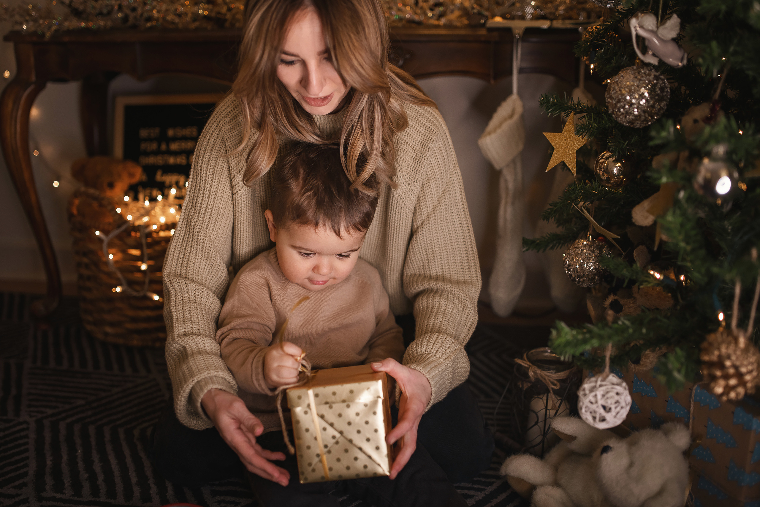 12.05.2020 Christmas Family Photoshoot 15. Wedding family event photographer in Chicago Nick Yushevich