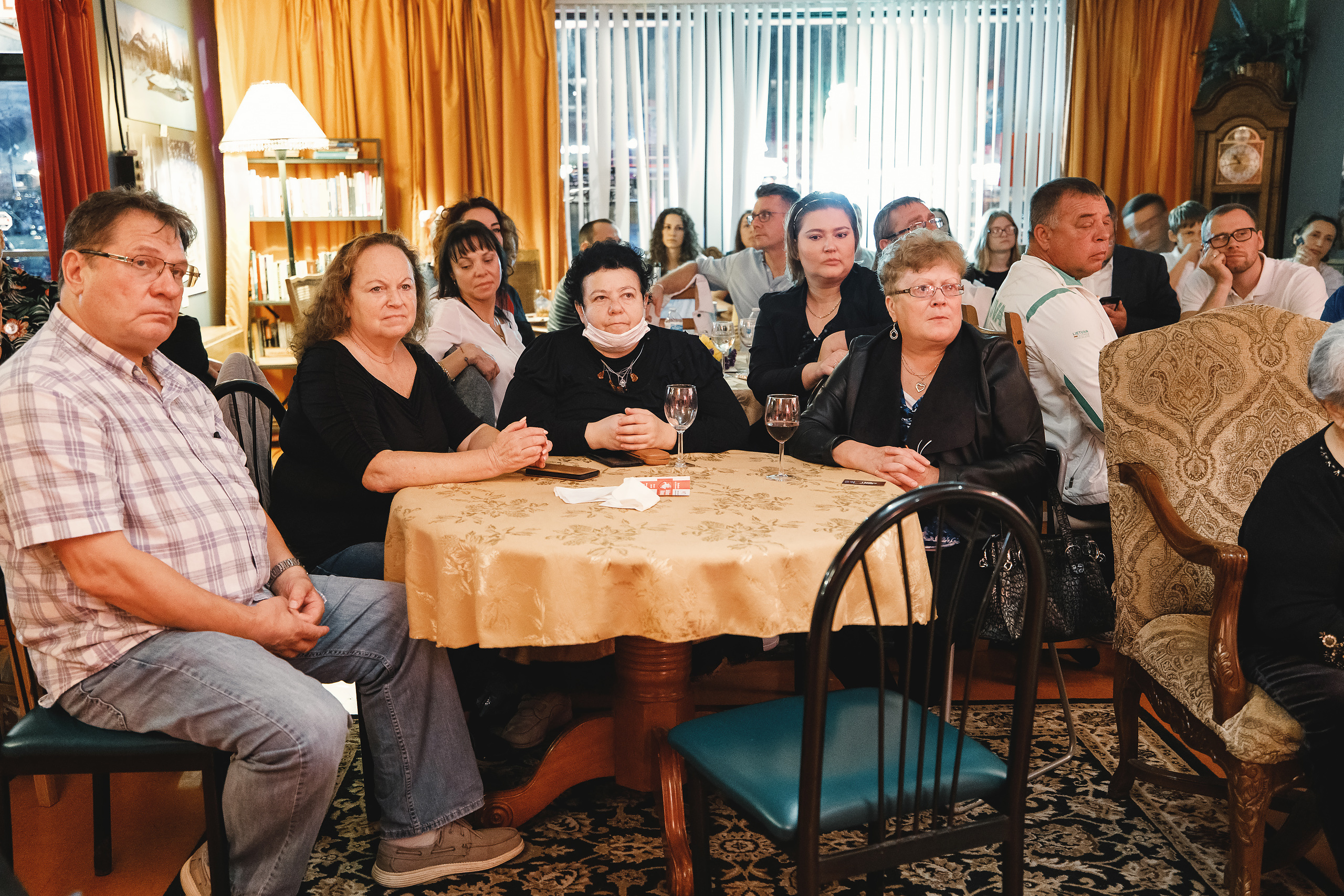 09.12.2020. Wedding family event photographer in Chicago Nick Yushevich