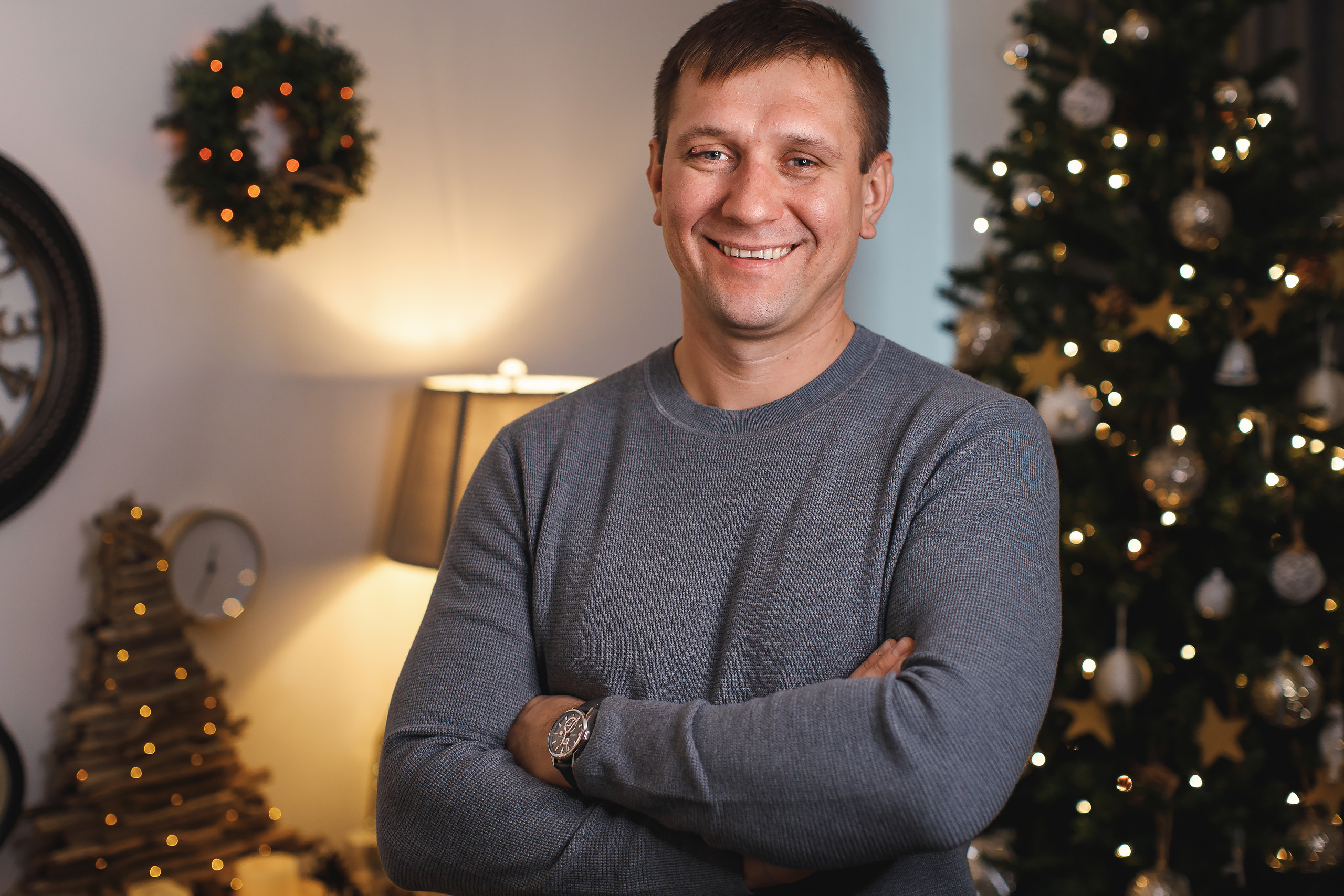 11.15.2020 Christmas Family Photoshoot 3. Wedding family event photographer in Chicago Nick Yushevich