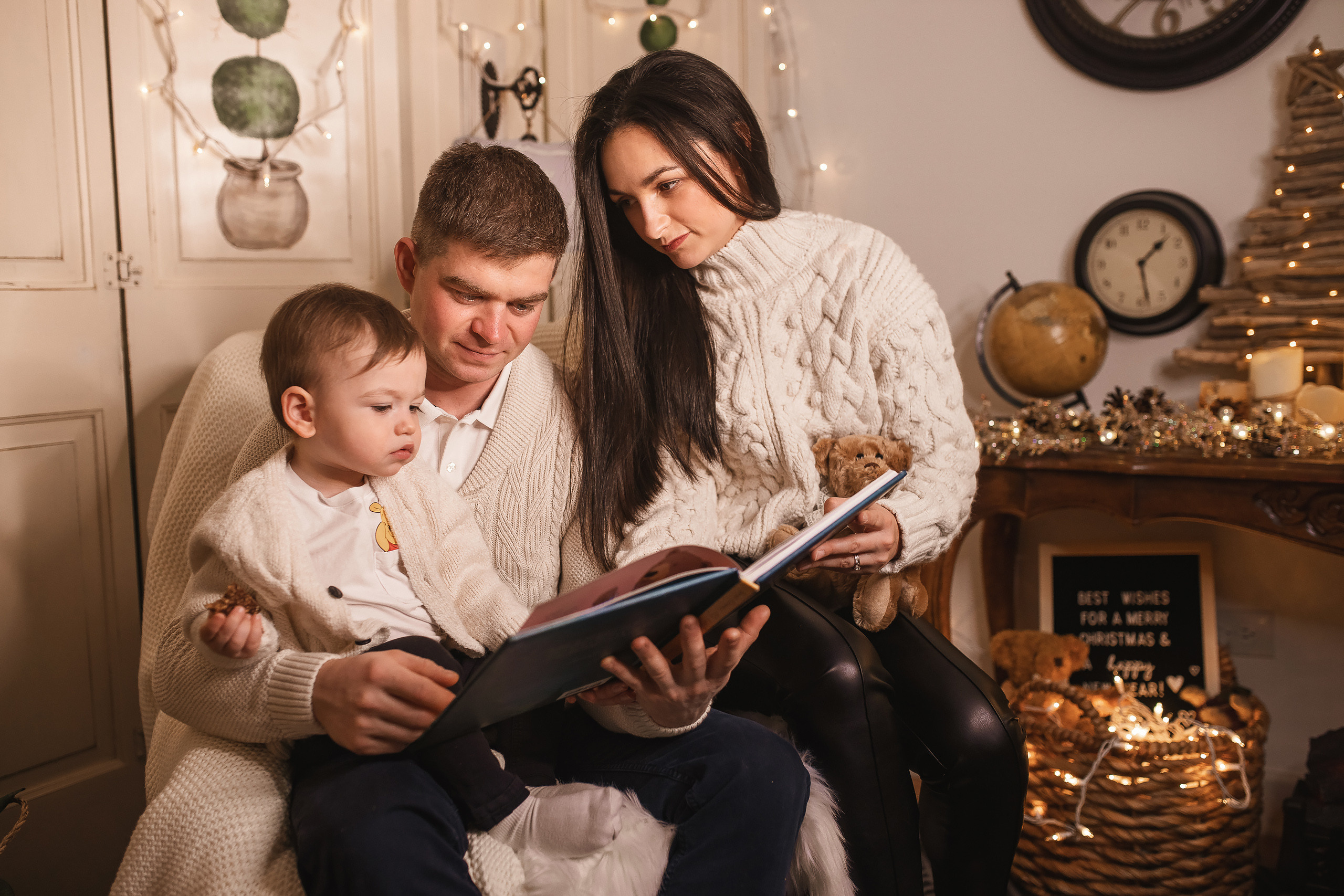 11.29.2020 Christmas Family Photoshoot 9. Wedding family event photographer in Chicago Nick Yushevich