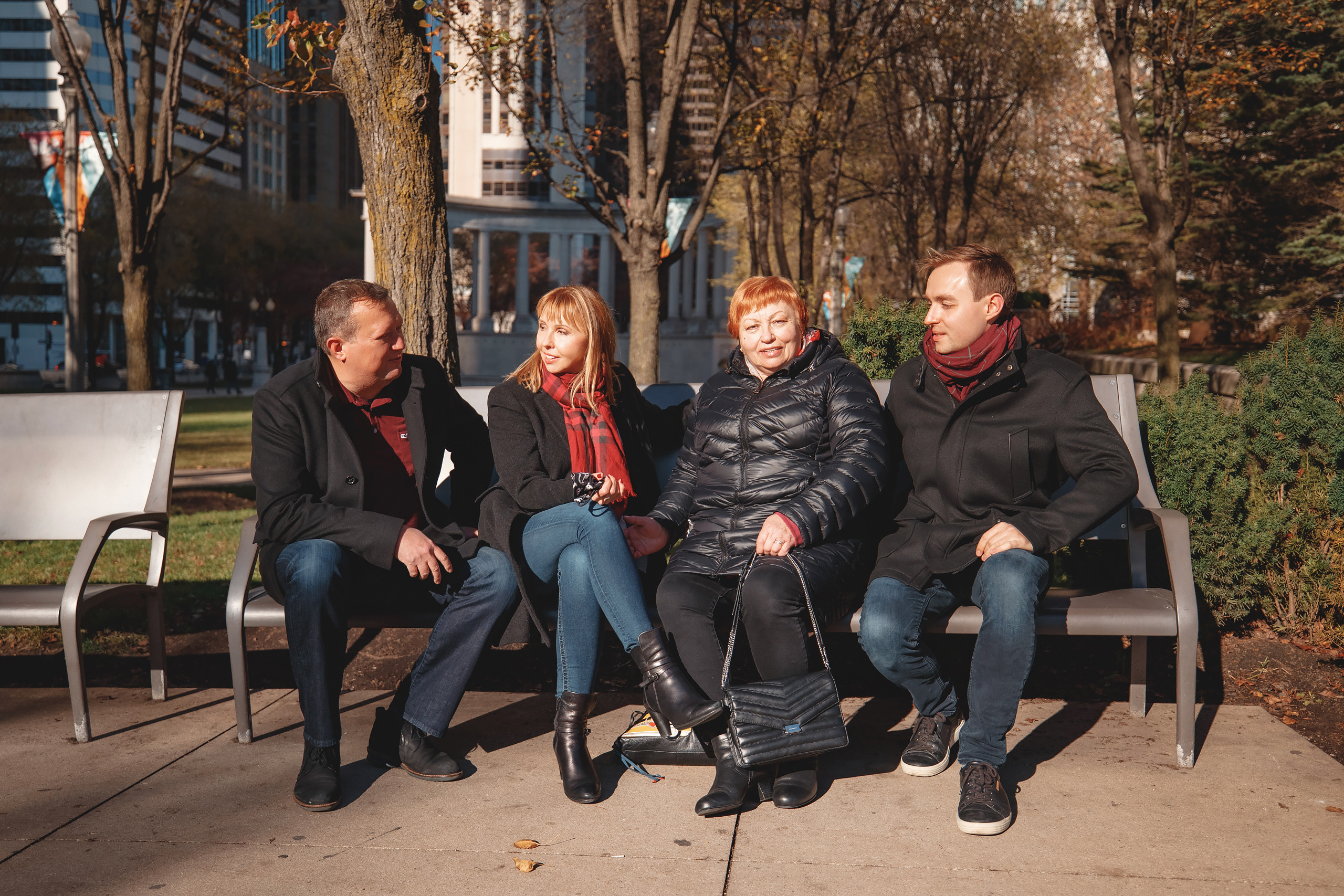 11.28.2020 Family Photoshoot. Wedding family event photographer in Chicago Nick Yushevich