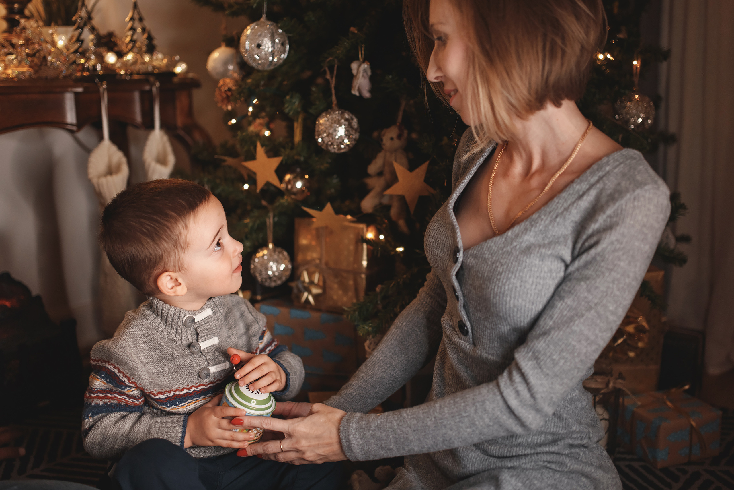 12.11.2020 Christmas Family Photoshoot 19. Wedding family event photographer in Chicago Nick Yushevich