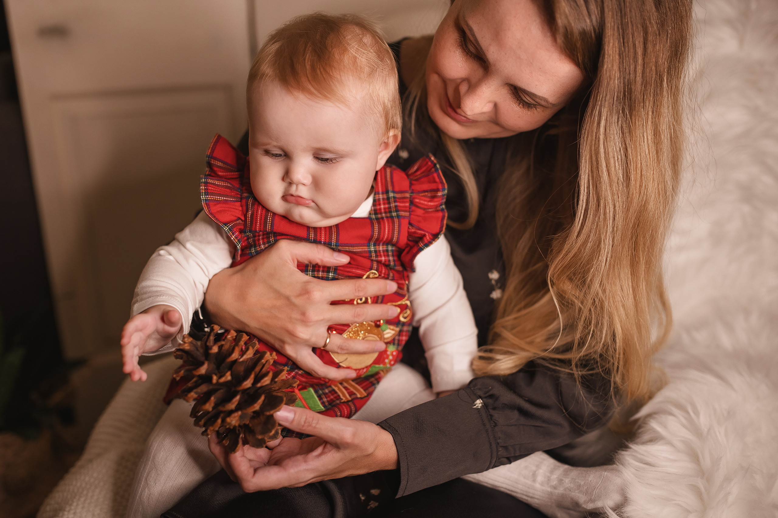 12.05.2020 Christmas Family Photoshoot 11. Wedding family event photographer in Chicago Nick Yushevich