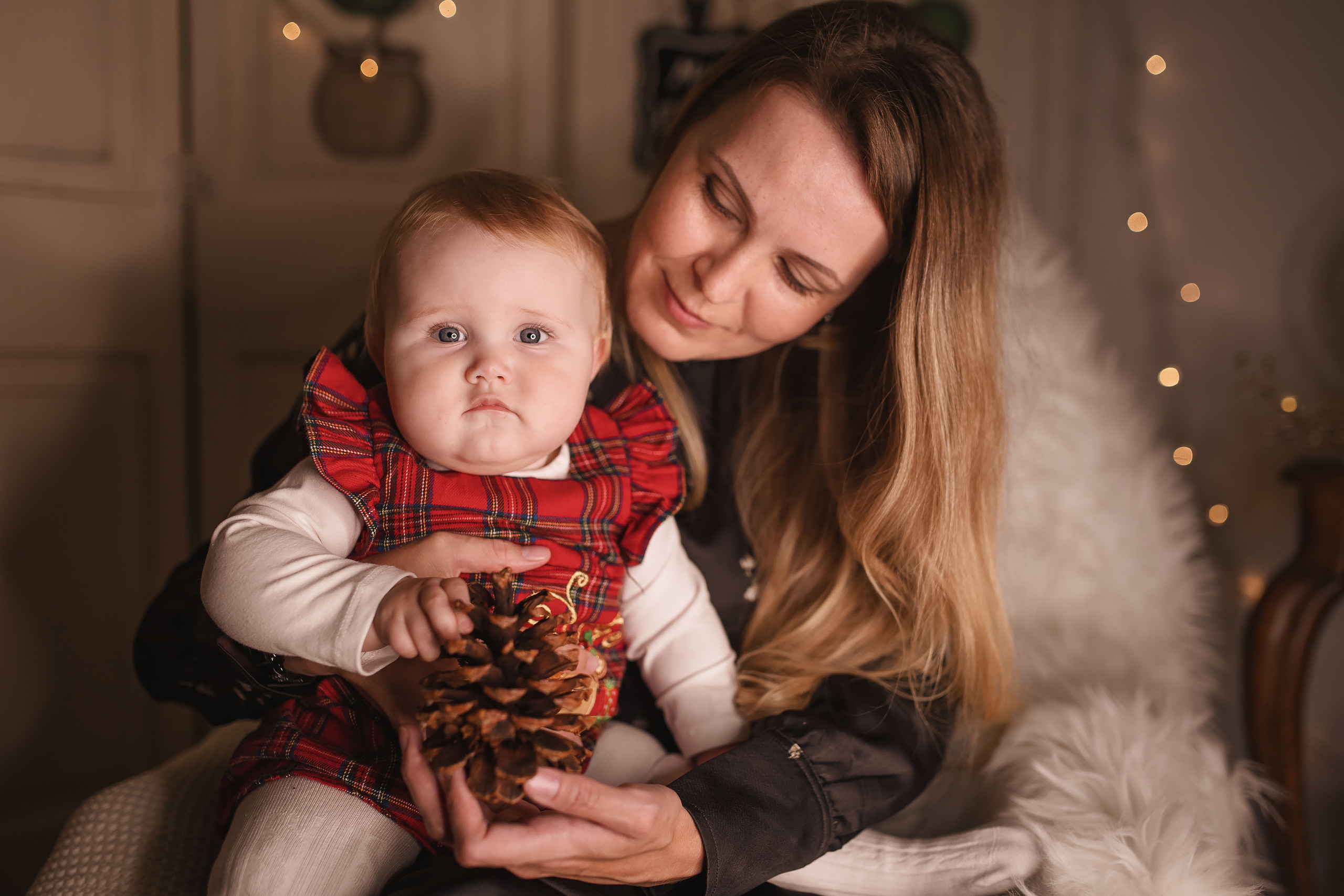 12.05.2020 Christmas Family Photoshoot 11. Wedding family event photographer in Chicago Nick Yushevich