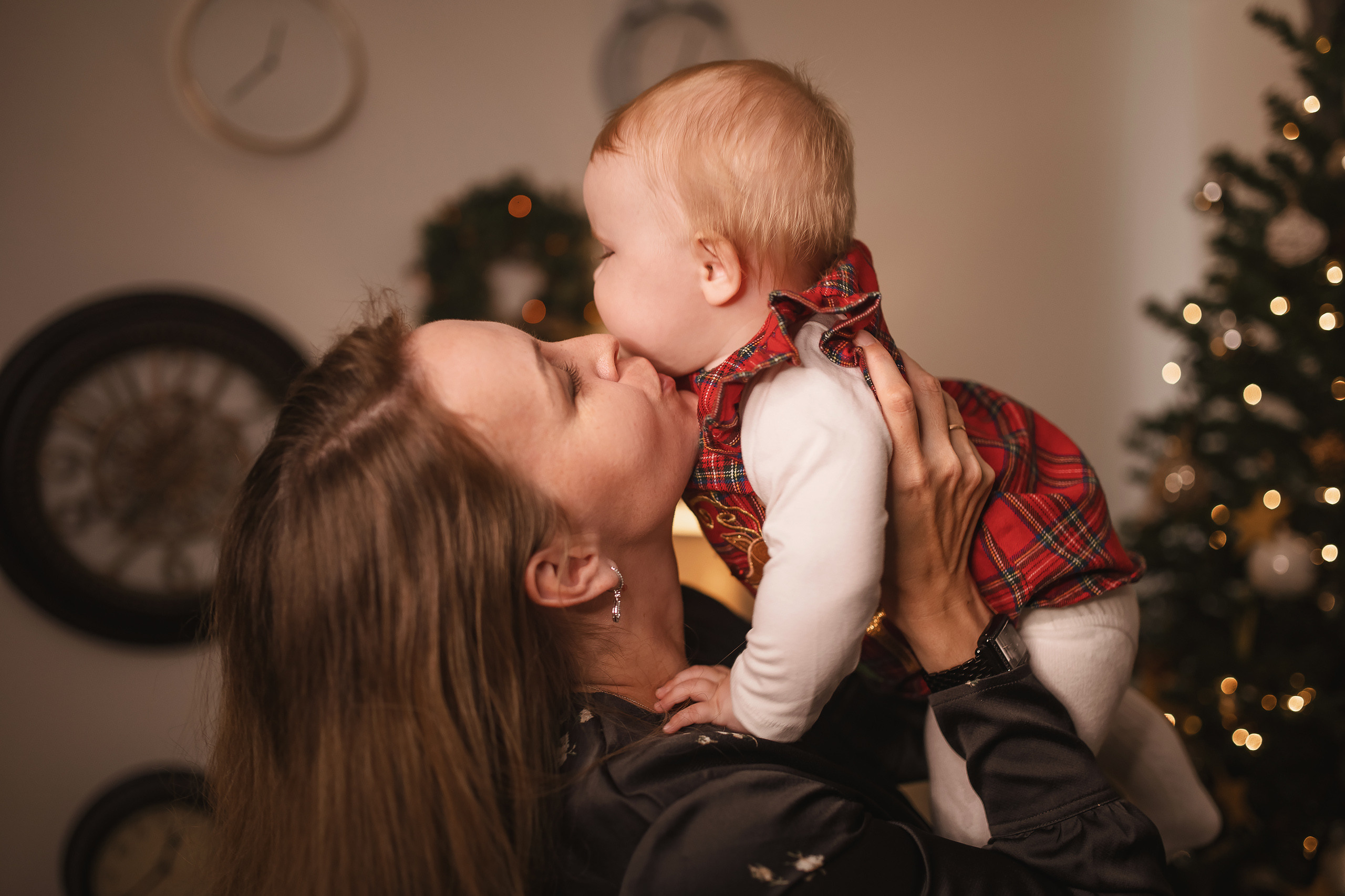 12.05.2020 Christmas Family Photoshoot 11. Wedding family event photographer in Chicago Nick Yushevich