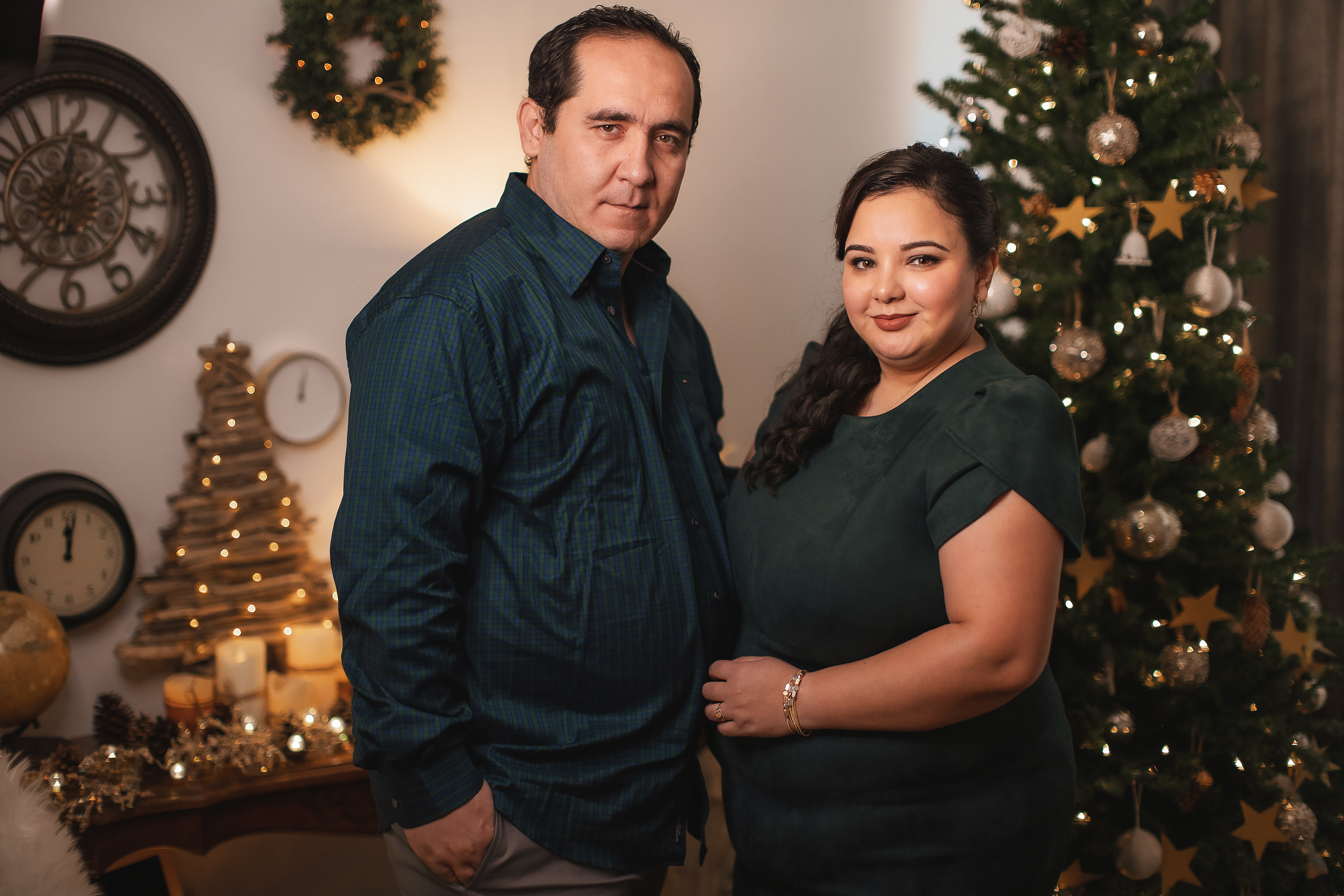 11.29.2020 Christmas Family Photoshoot 8. Wedding family event photographer in Chicago Nick Yushevich