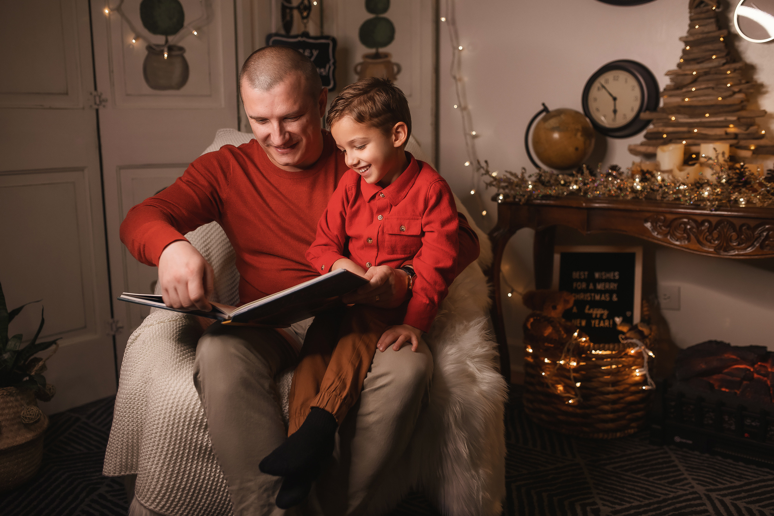 11.28.2020 Christmas Family Photoshoot 7. Wedding family event photographer in Chicago Nick Yushevich