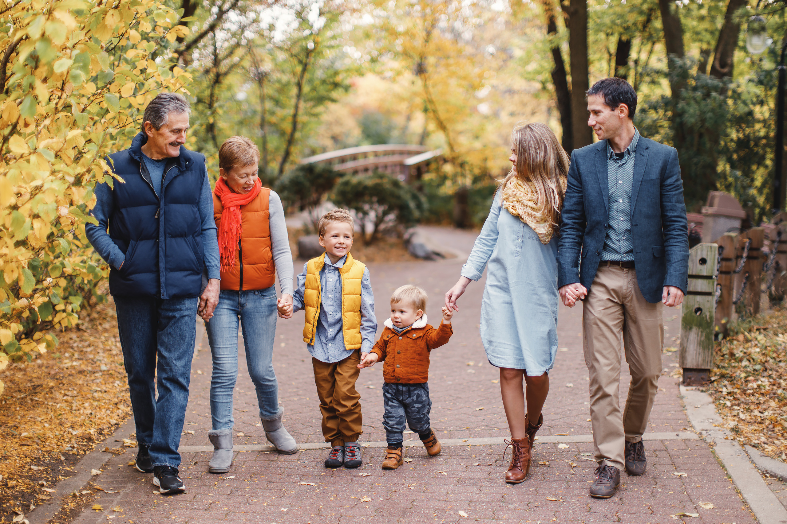 10.17.2020 Family photoshoot. Wedding family event photographer in Chicago Nick Yushevich
