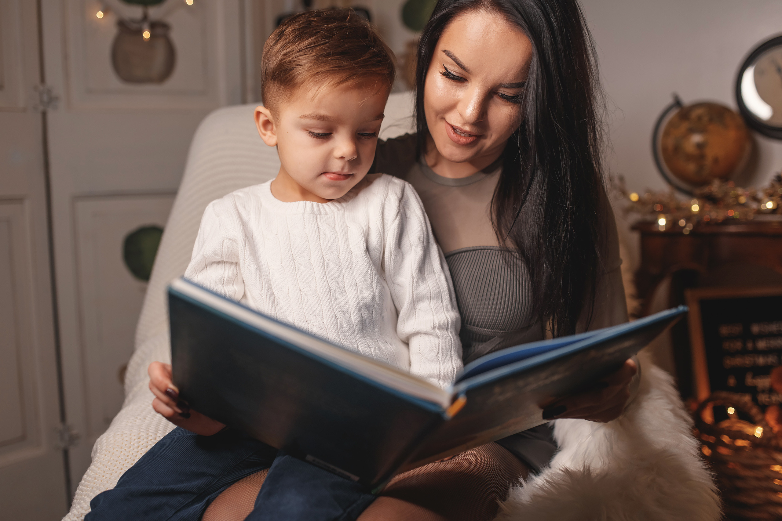 12.13.2020 Christmas Family Photoshoot 21. Wedding family event photographer in Chicago Nick Yushevich