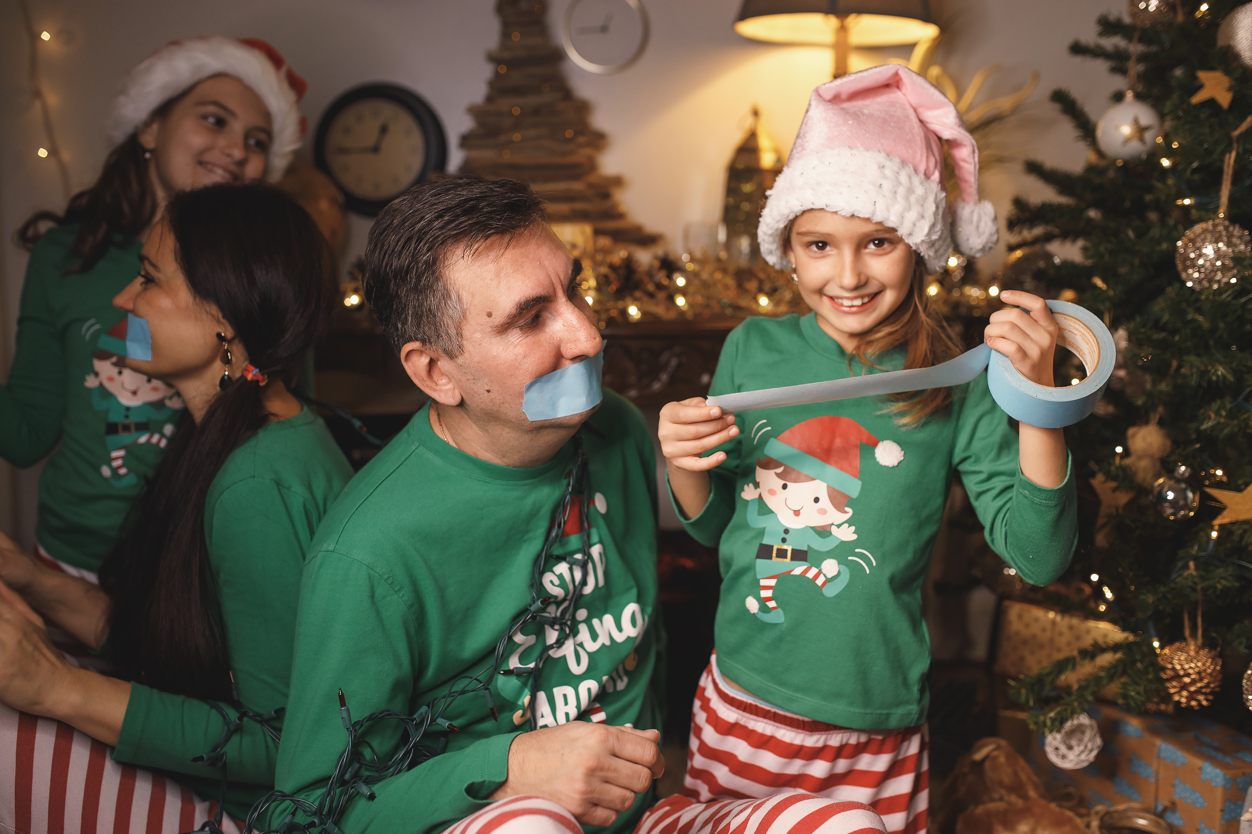 11.22.2020 Christmas Family Photoshoot 4. Wedding family event photographer in Chicago Nick Yushevich