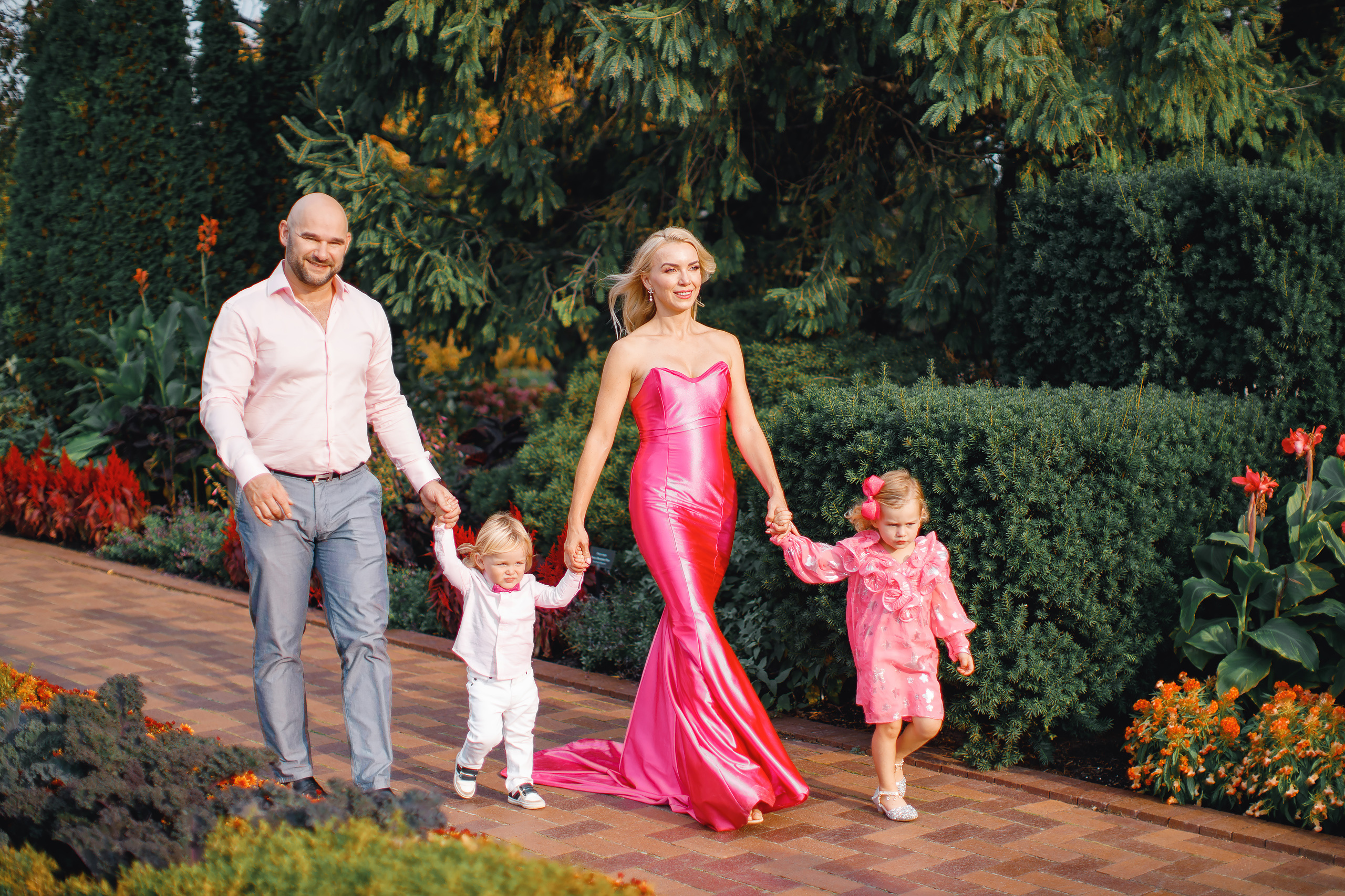 10.09.2020 Family photoshoot. Wedding family event photographer in Chicago Nick Yushevich