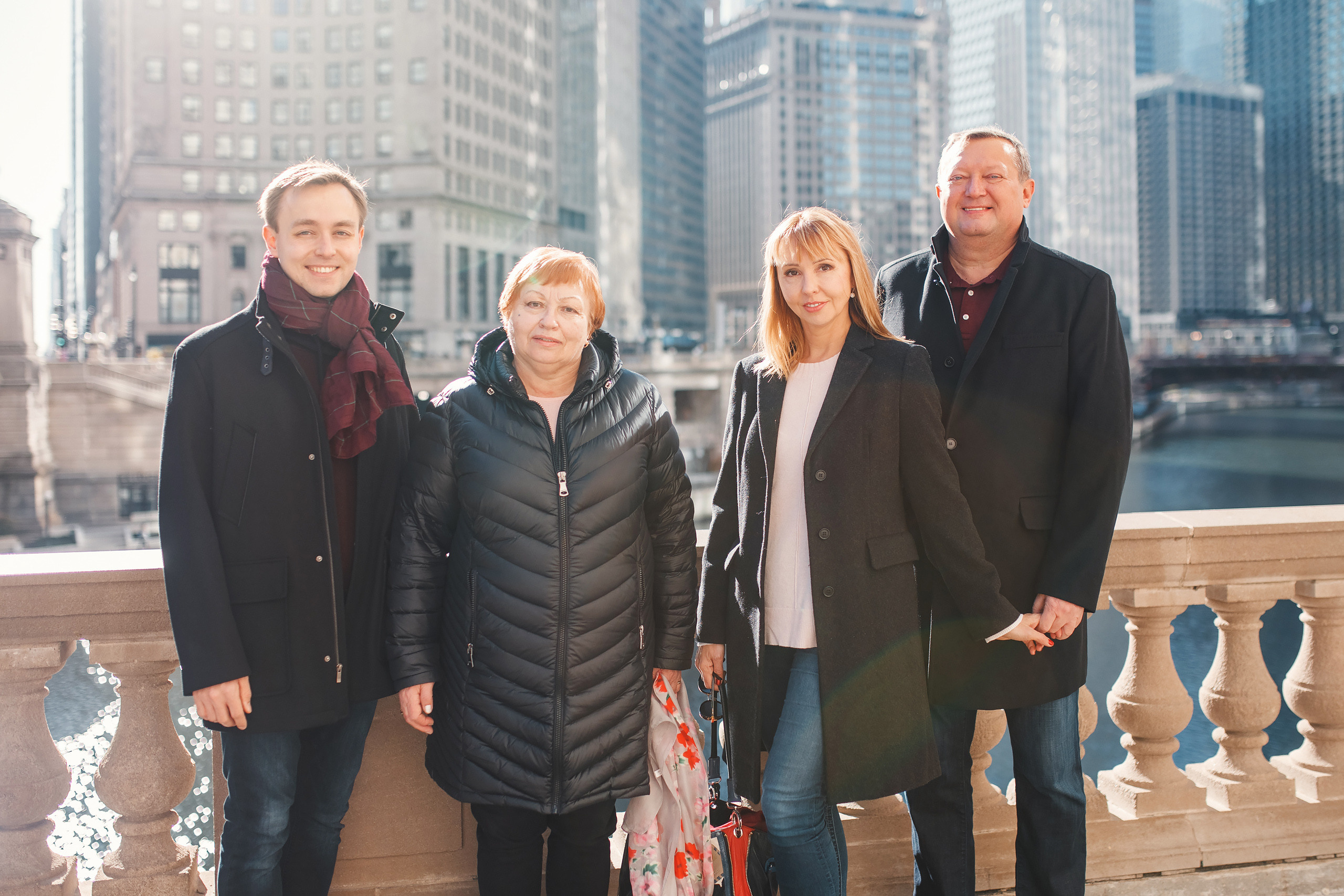 11.28.2020 Family Photoshoot. Wedding family event photographer in Chicago Nick Yushevich