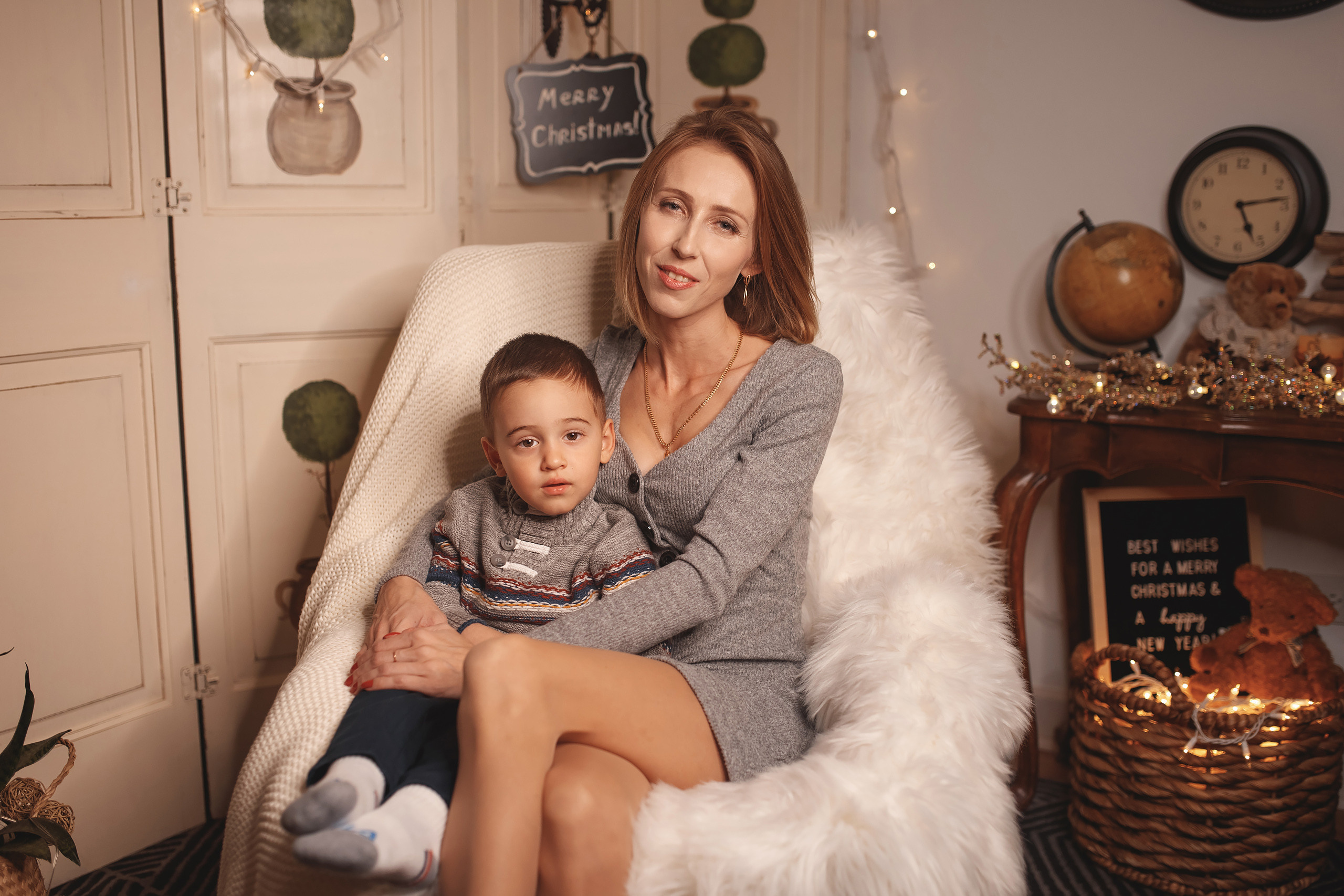 12.11.2020 Christmas Family Photoshoot 19. Wedding family event photographer in Chicago Nick Yushevich