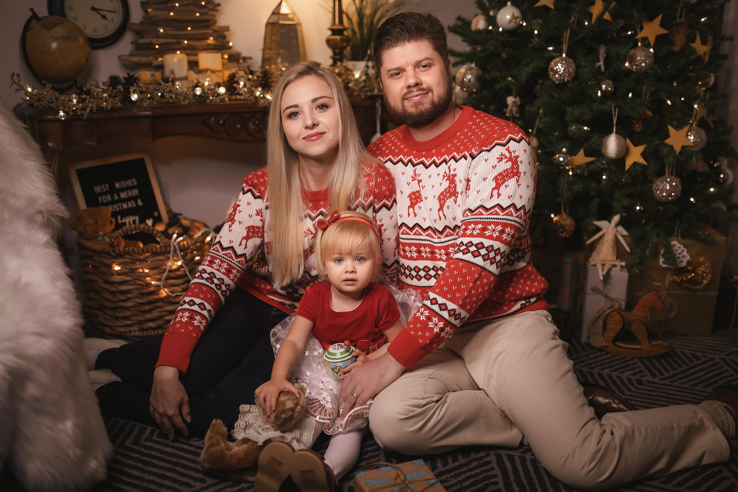 11.28.2020 Christmas Family Photoshoot 6. Wedding family event photographer in Chicago Nick Yushevich