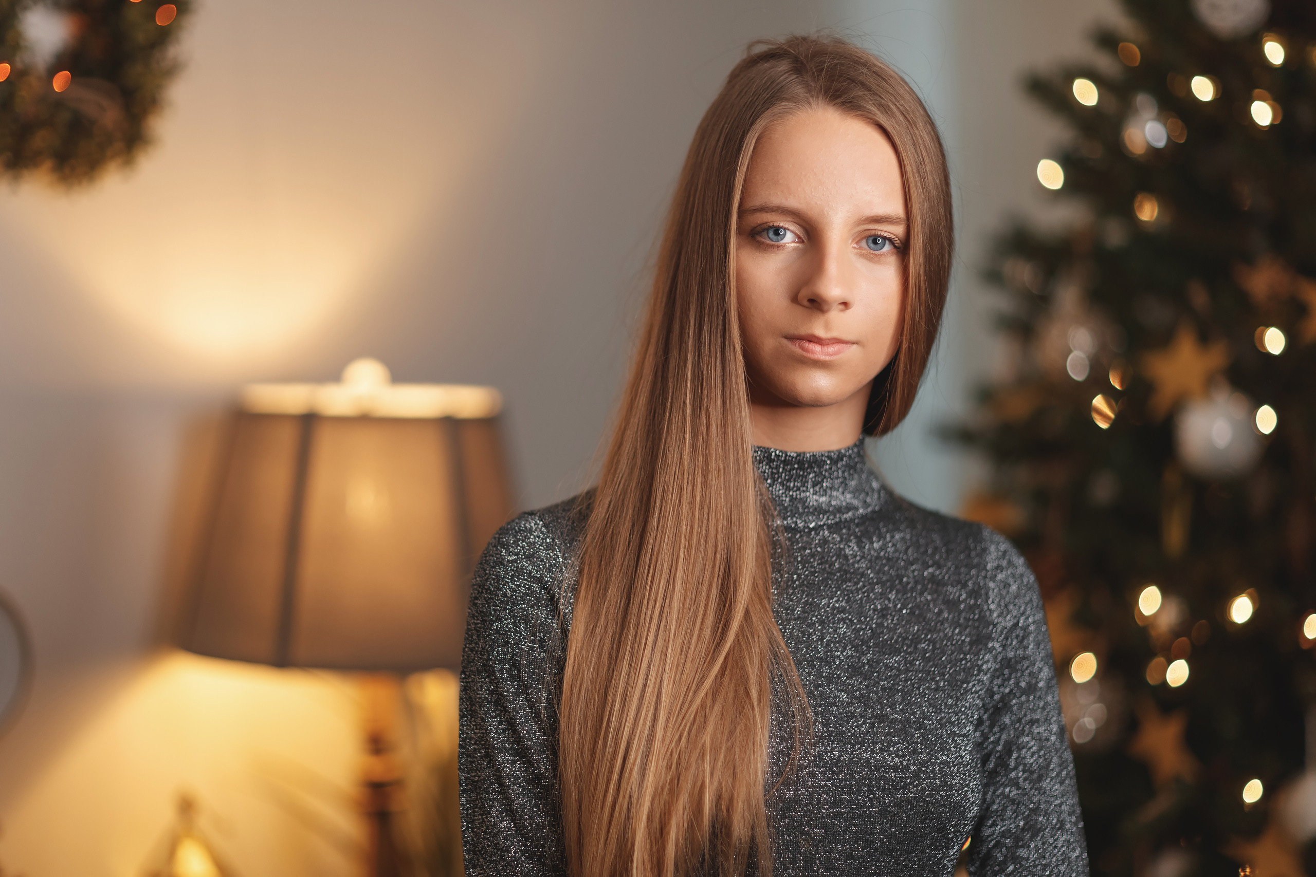 12132020 Christmas Family Photoshoot 20. Wedding family event photographer in Chicago Nick Yushevich