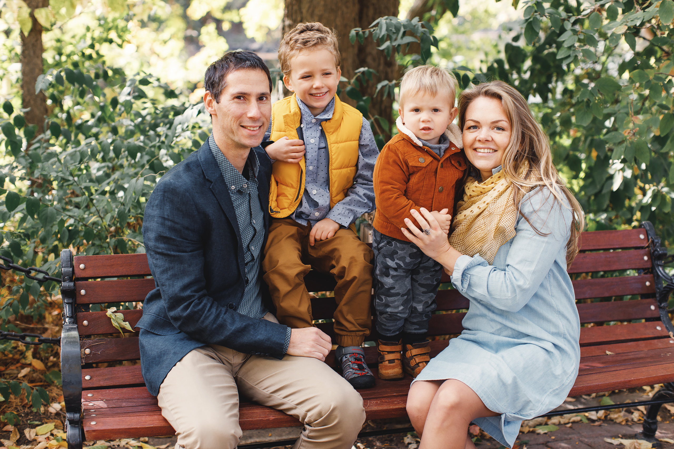 10.17.2020 Family photoshoot. Wedding family event photographer in Chicago Nick Yushevich