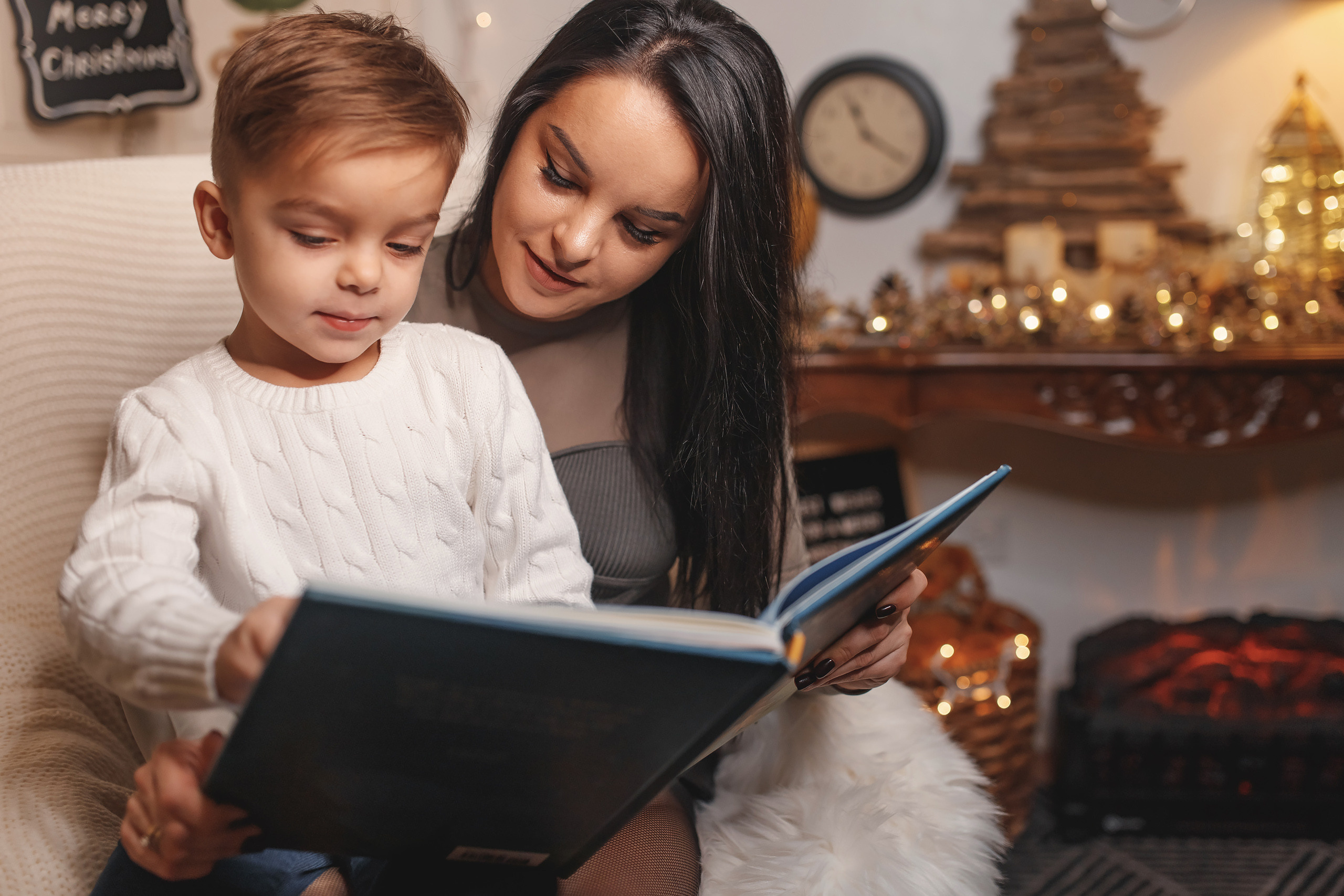 12.13.2020 Christmas Family Photoshoot 21. Wedding family event photographer in Chicago Nick Yushevich