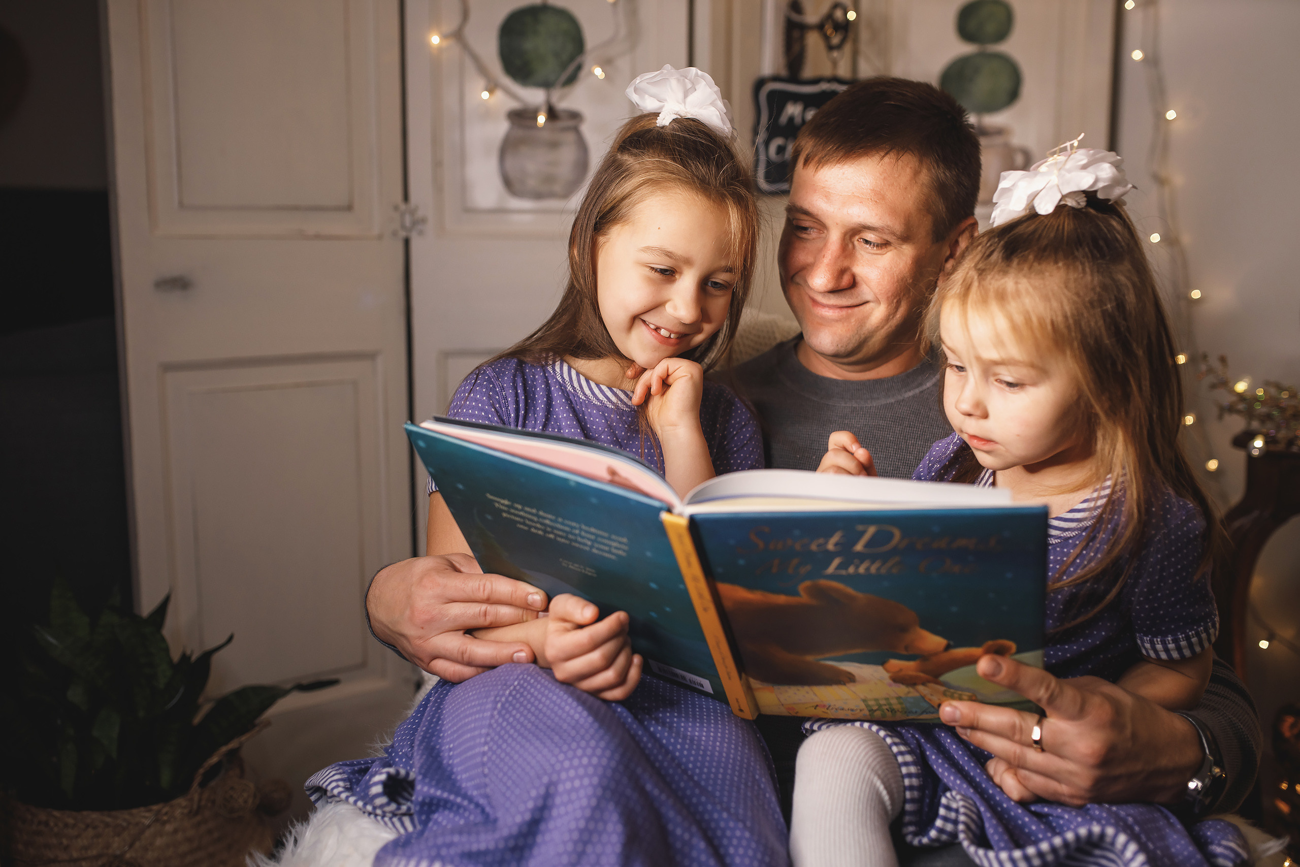 11.15.2020 Christmas Family Photoshoot 3. Wedding family event photographer in Chicago Nick Yushevich