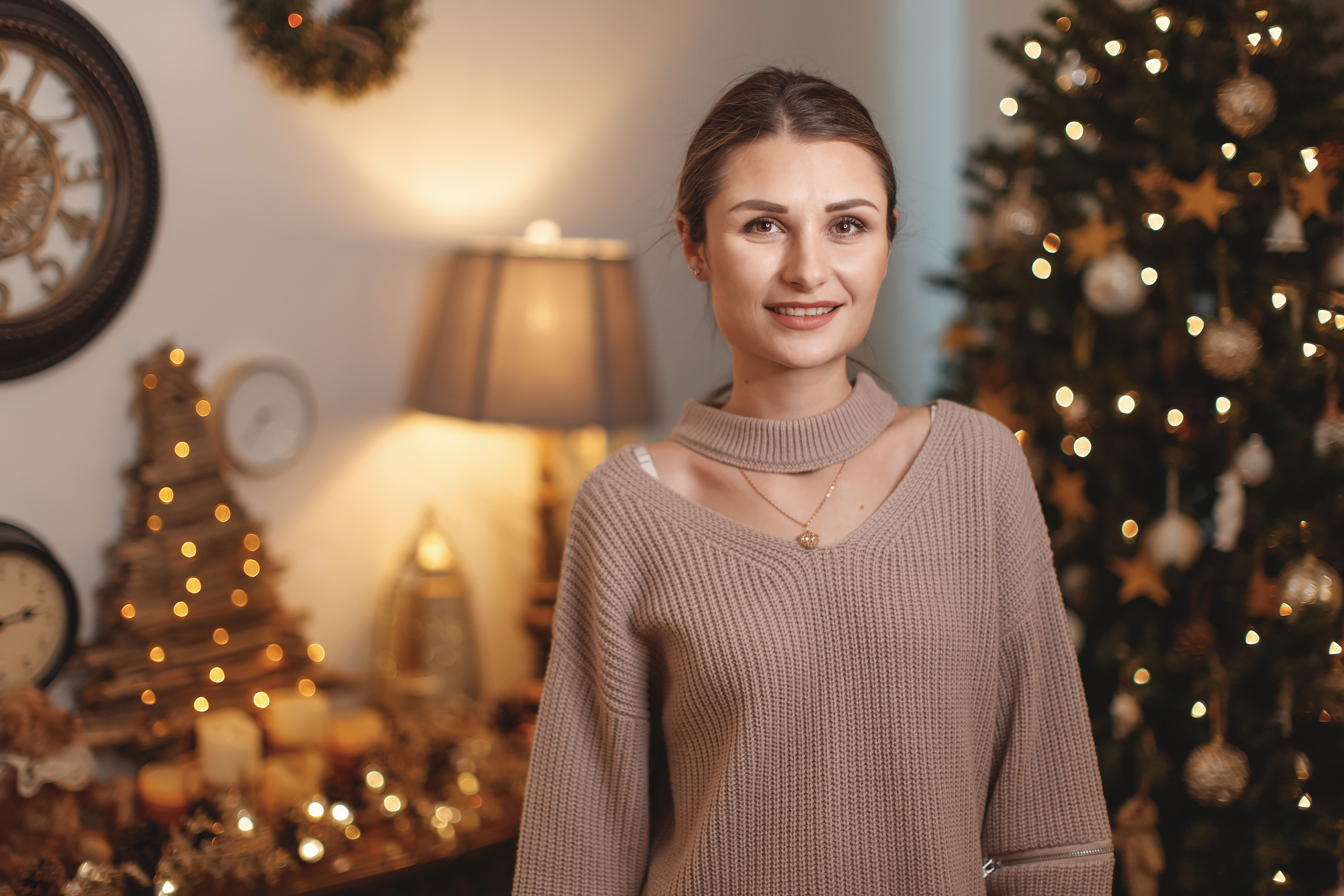 12.13.2020 Christmas Family Photoshoot 23. Wedding family event photographer in Chicago Nick Yushevich