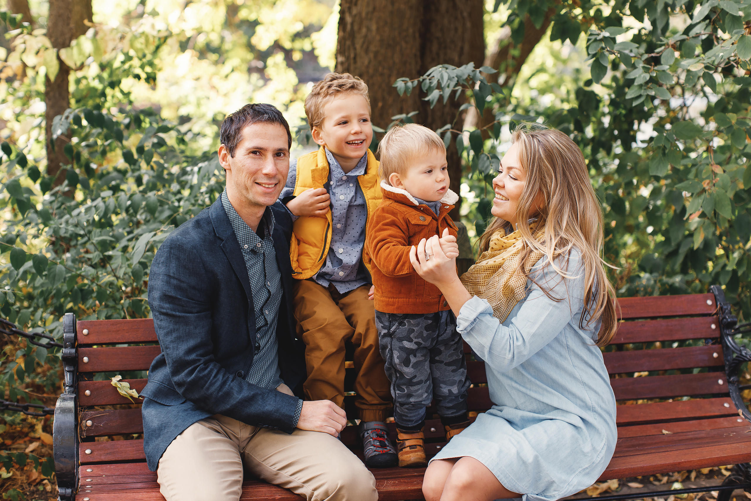 10.17.2020 Family photoshoot. Wedding family event photographer in Chicago Nick Yushevich
