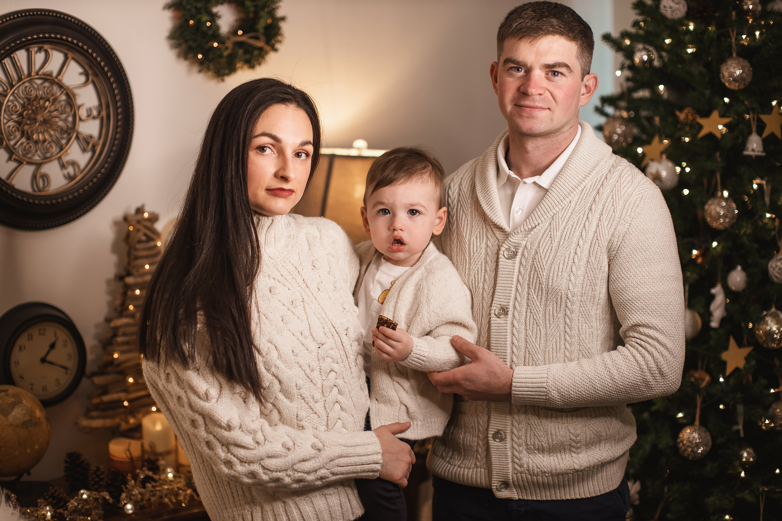 11.29.2020 Christmas Family Photoshoot 9. Wedding family event photographer in Chicago Nick Yushevich