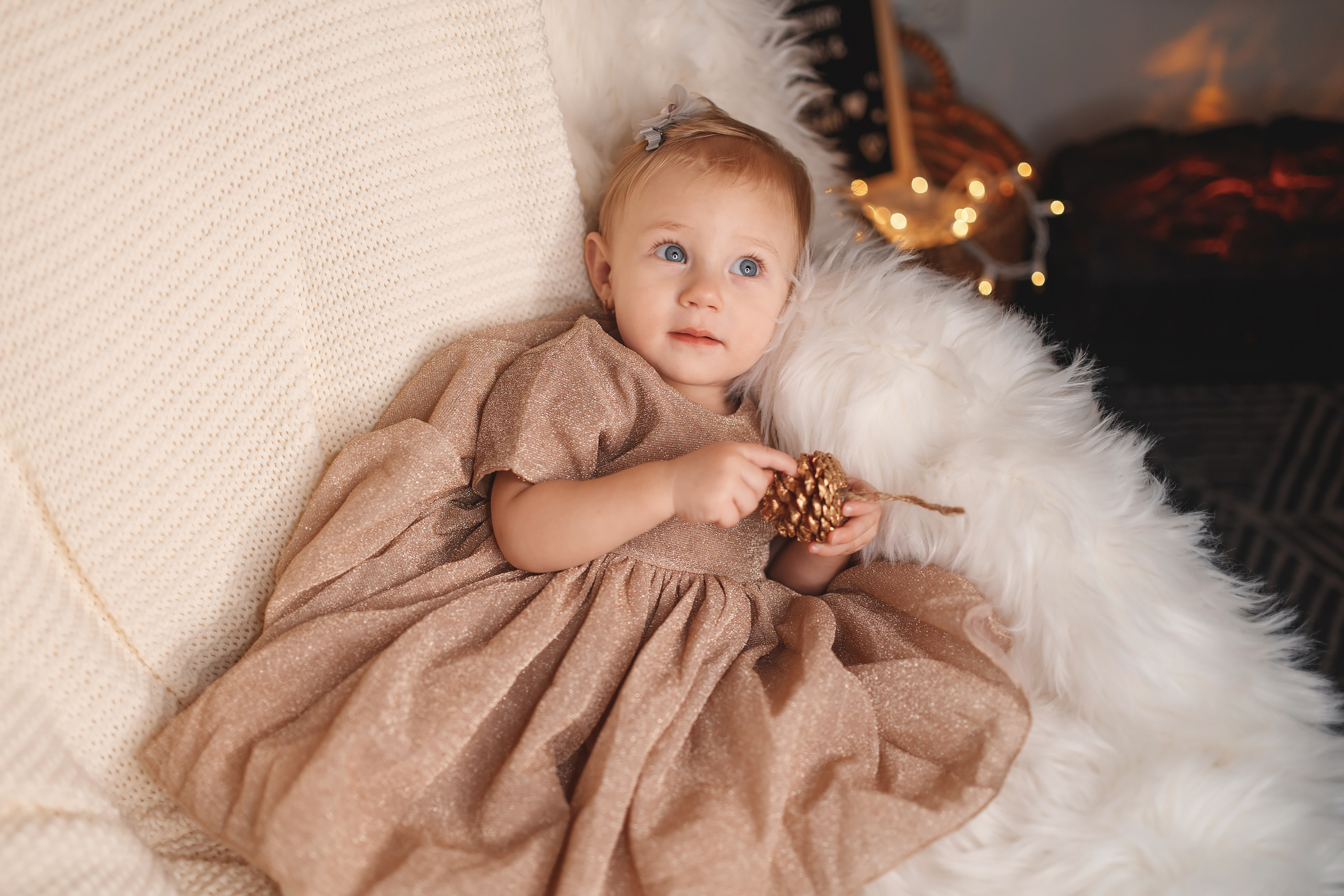 12.13.2020 Christmas Family Photoshoot 23. Wedding family event photographer in Chicago Nick Yushevich