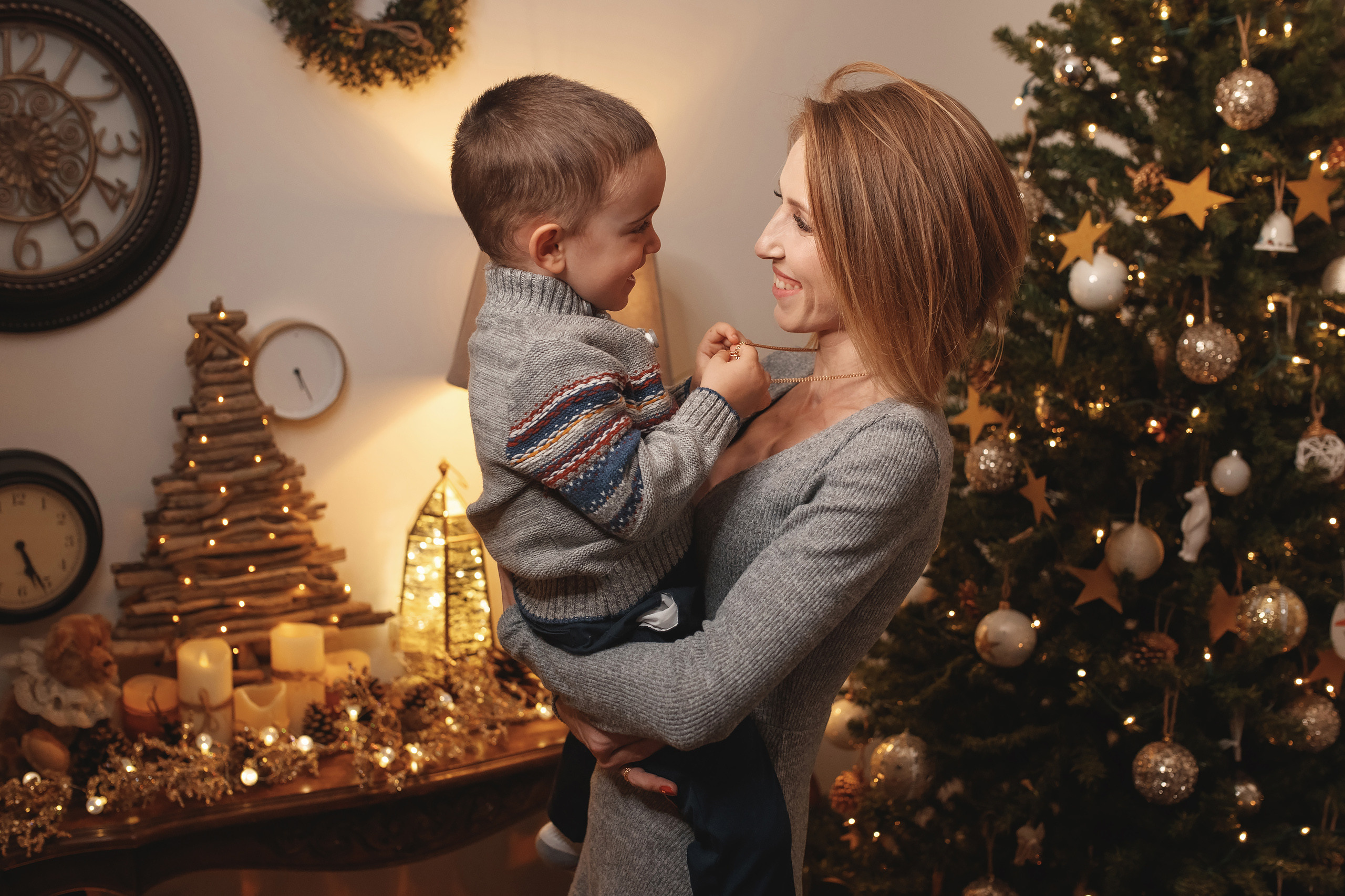 12.11.2020 Christmas Family Photoshoot 19. Wedding family event photographer in Chicago Nick Yushevich