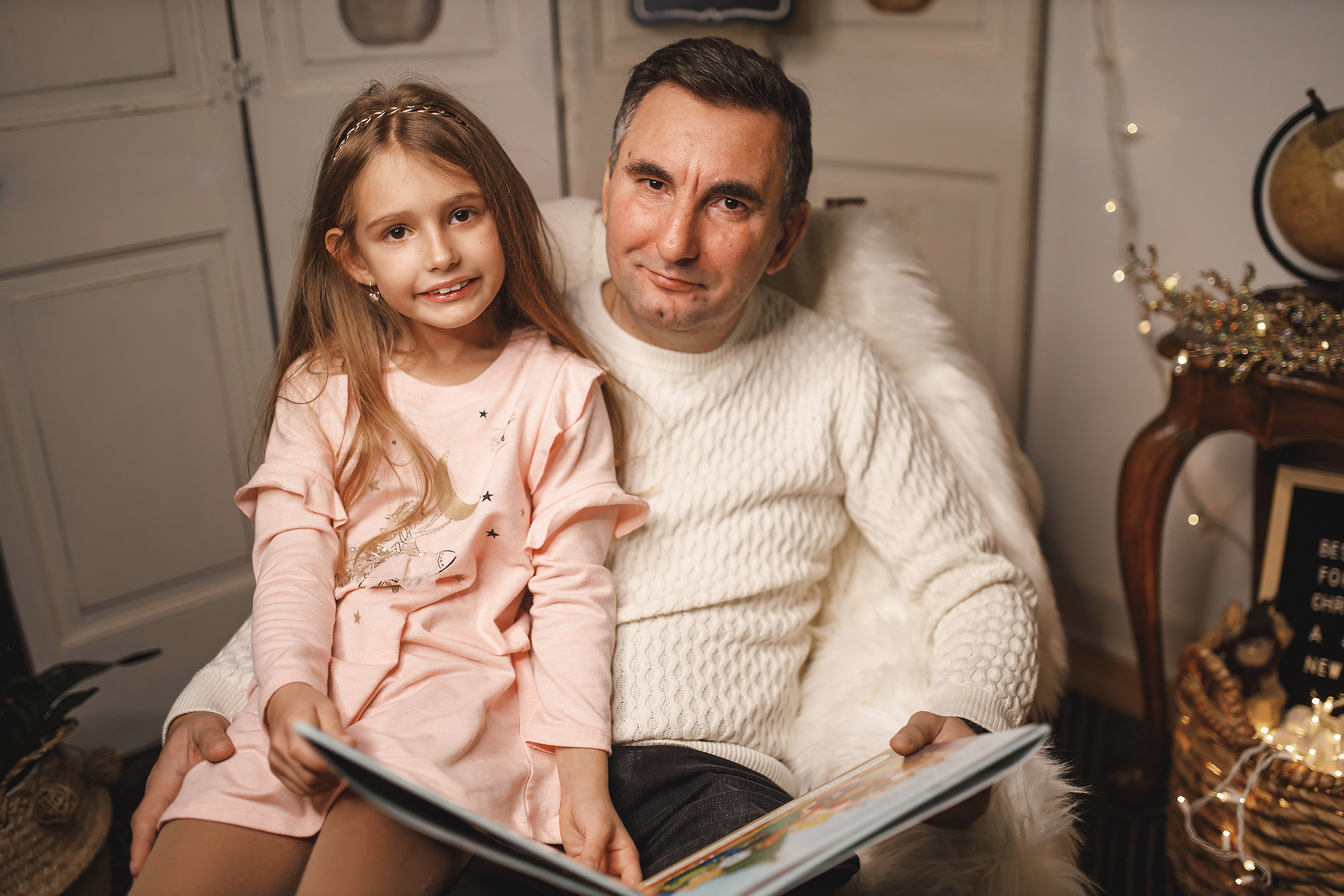 11.22.2020 Christmas Family Photoshoot 4. Wedding family event photographer in Chicago Nick Yushevich