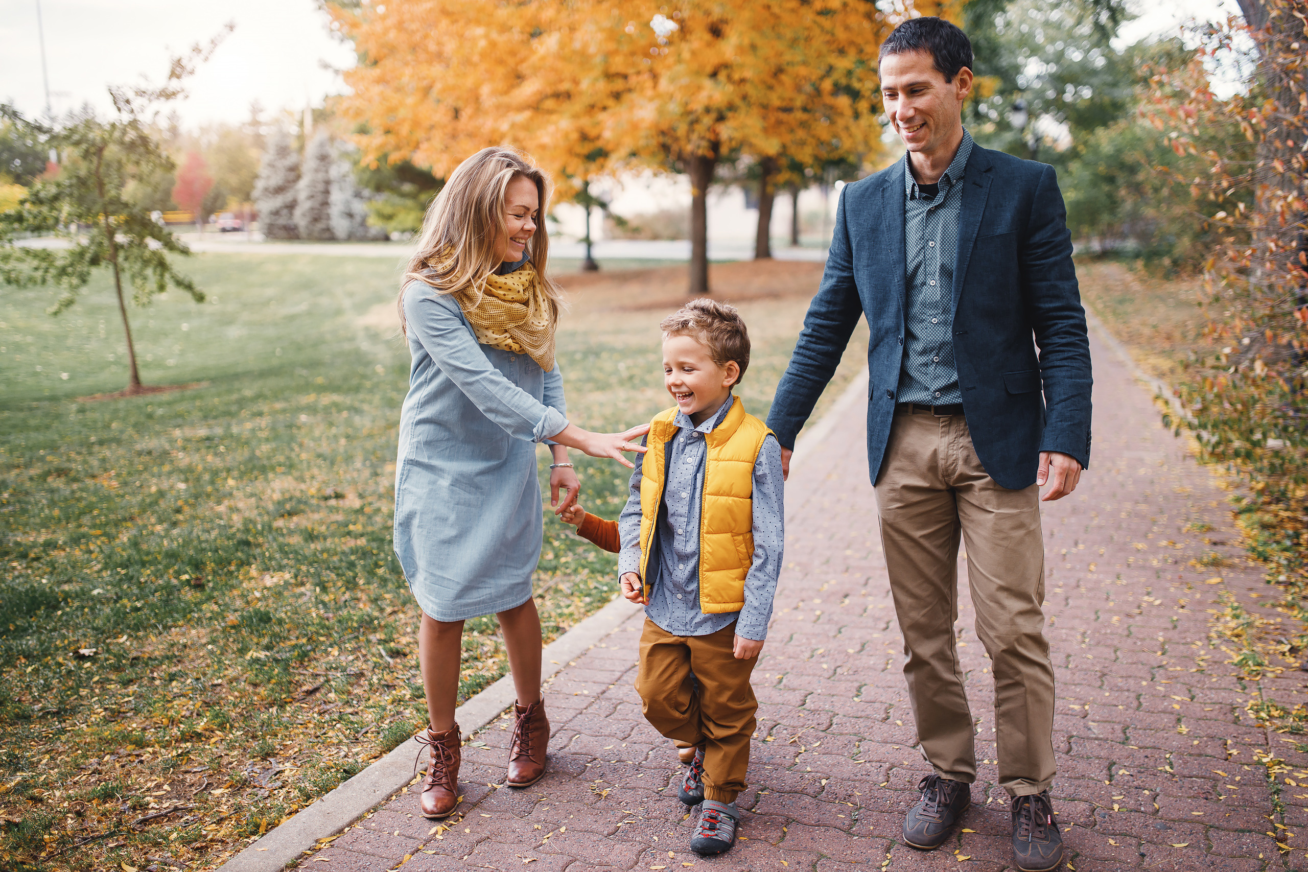 10.17.2020 Family photoshoot. Wedding family event photographer in Chicago Nick Yushevich