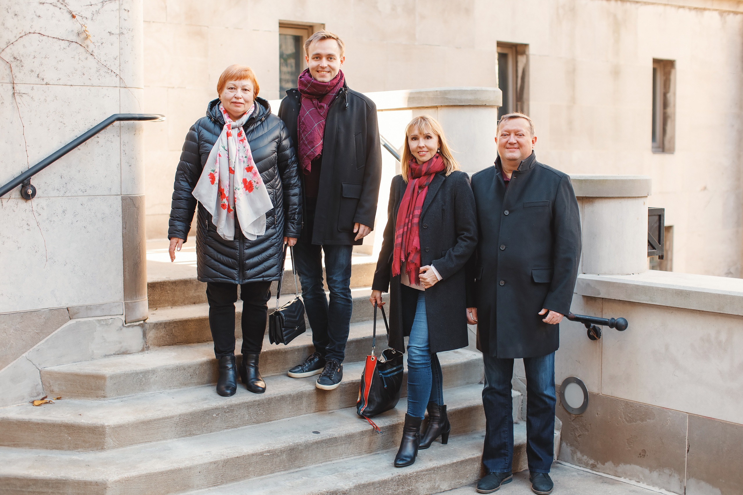 11.28.2020 Family Photoshoot. Wedding family event photographer in Chicago Nick Yushevich