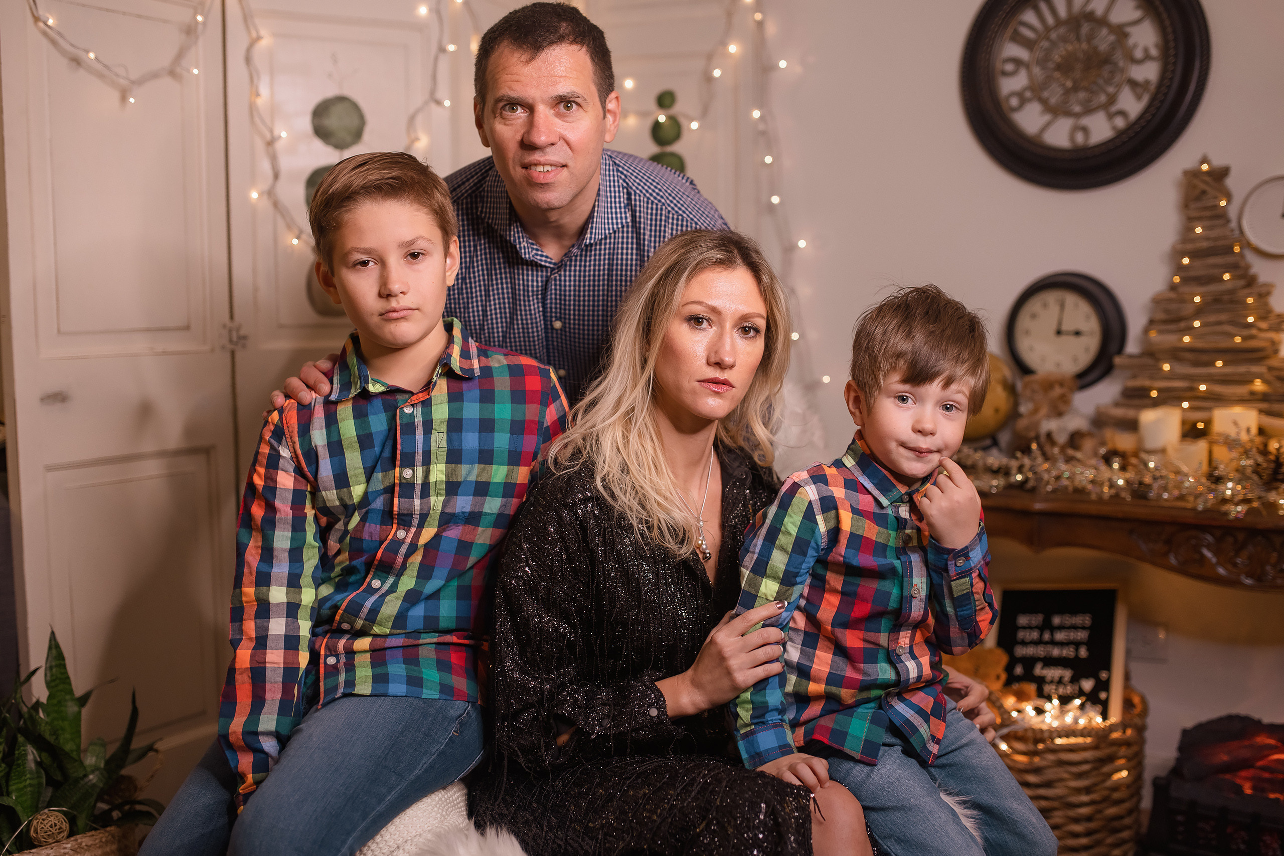 12.05.2020 Christmas Family Photoshoot 13. Wedding family event photographer in Chicago Nick Yushevich