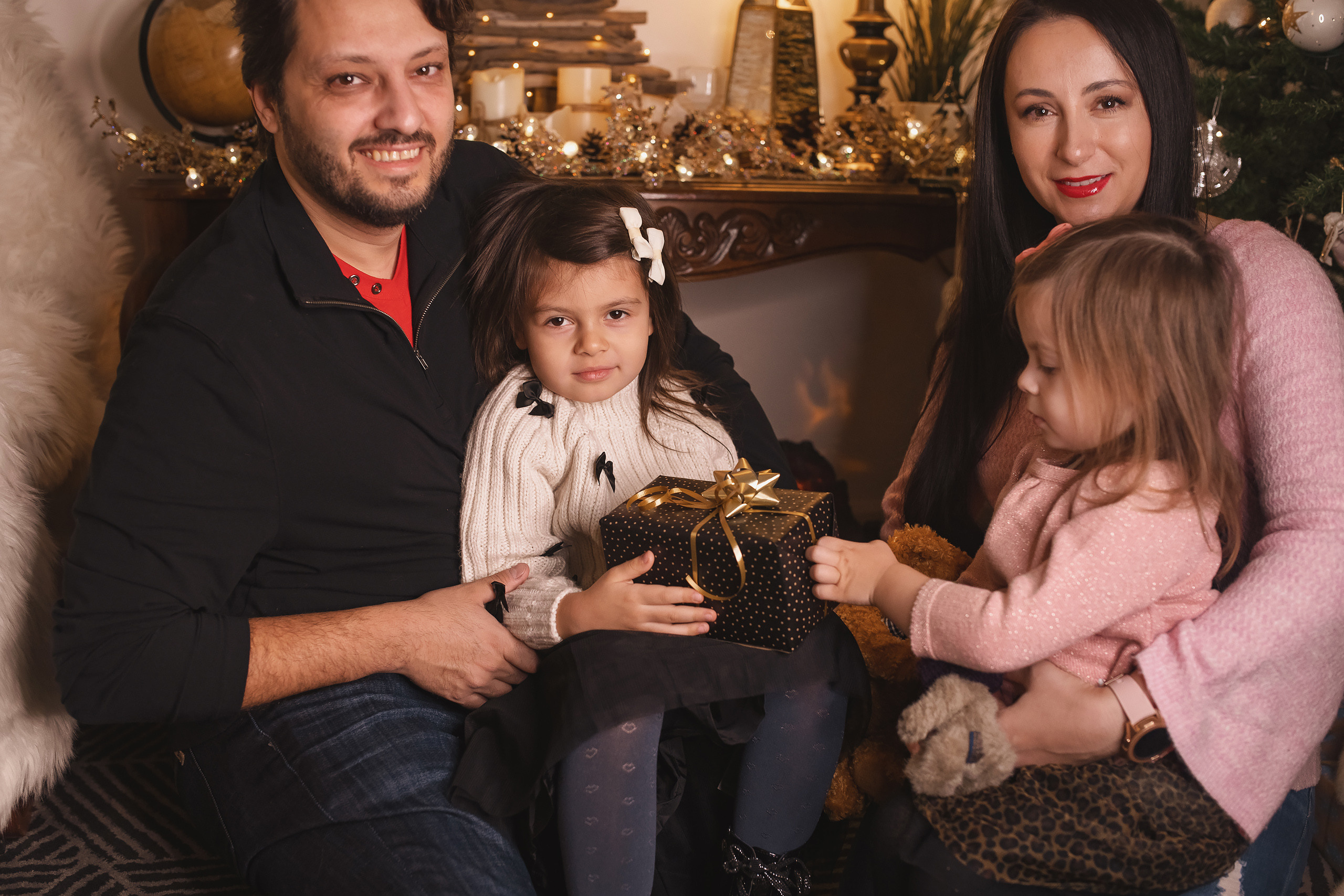 12.06.2020 Christmas Family Photoshoot 18. Wedding family event photographer in Chicago Nick Yushevich