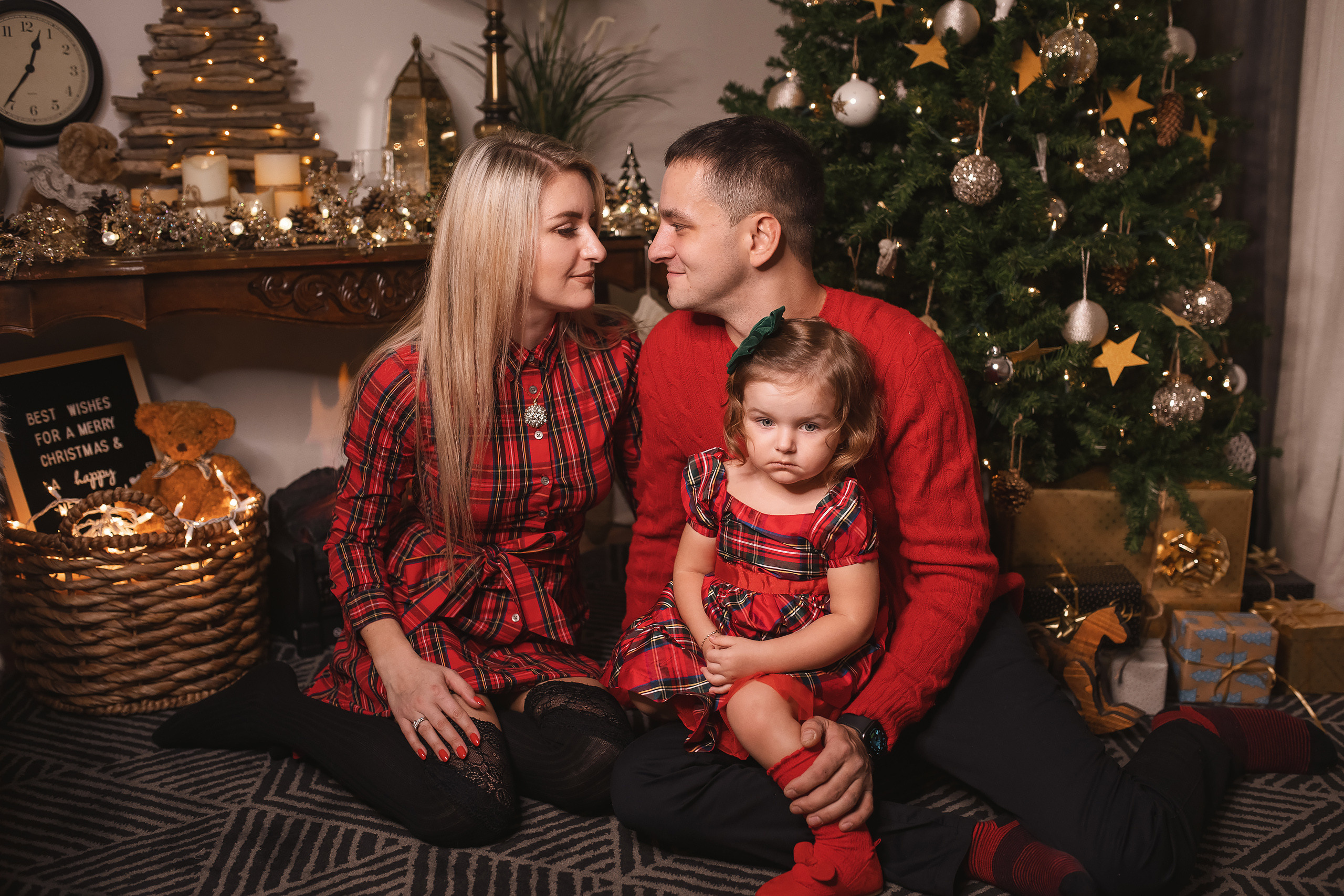 12.06.2020 Christmas Family Photoshoot 17. Wedding family event photographer in Chicago Nick Yushevich