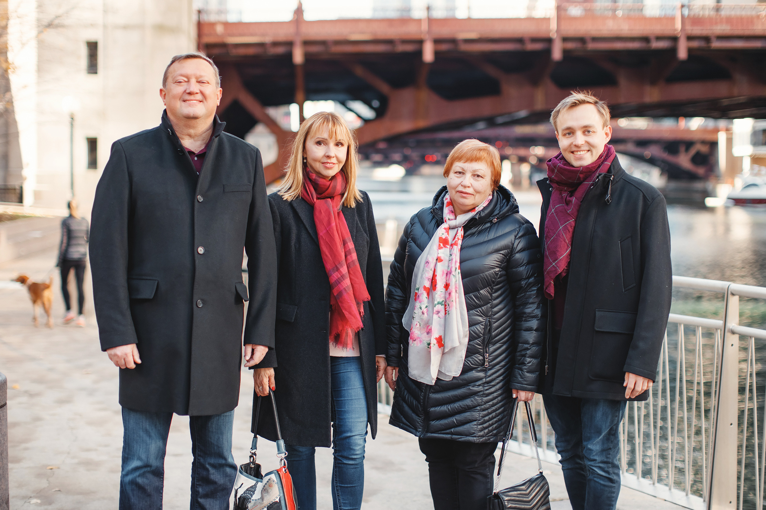 11.28.2020 Family Photoshoot. Wedding family event photographer in Chicago Nick Yushevich