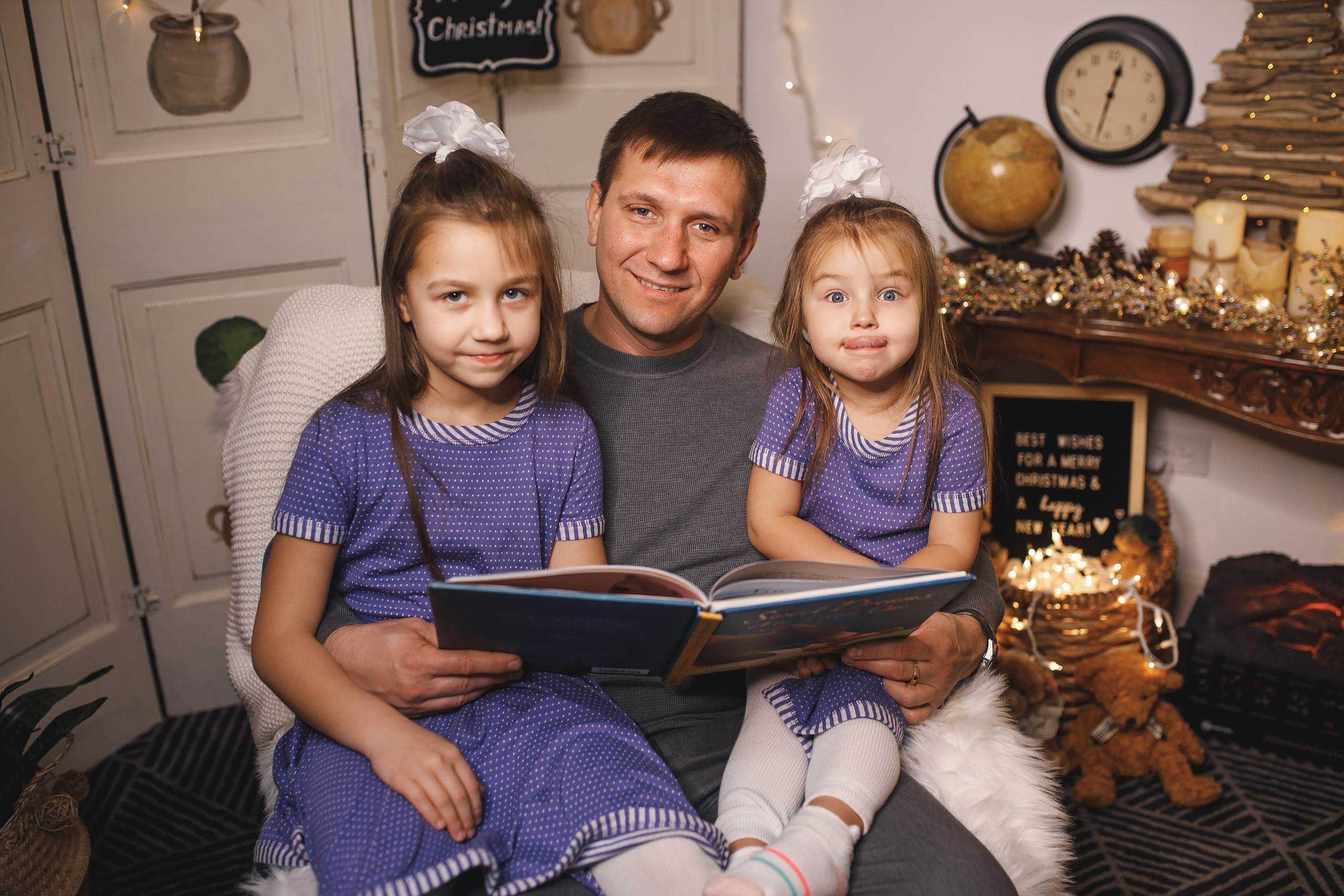 11.15.2020 Christmas Family Photoshoot 3. Wedding family event photographer in Chicago Nick Yushevich