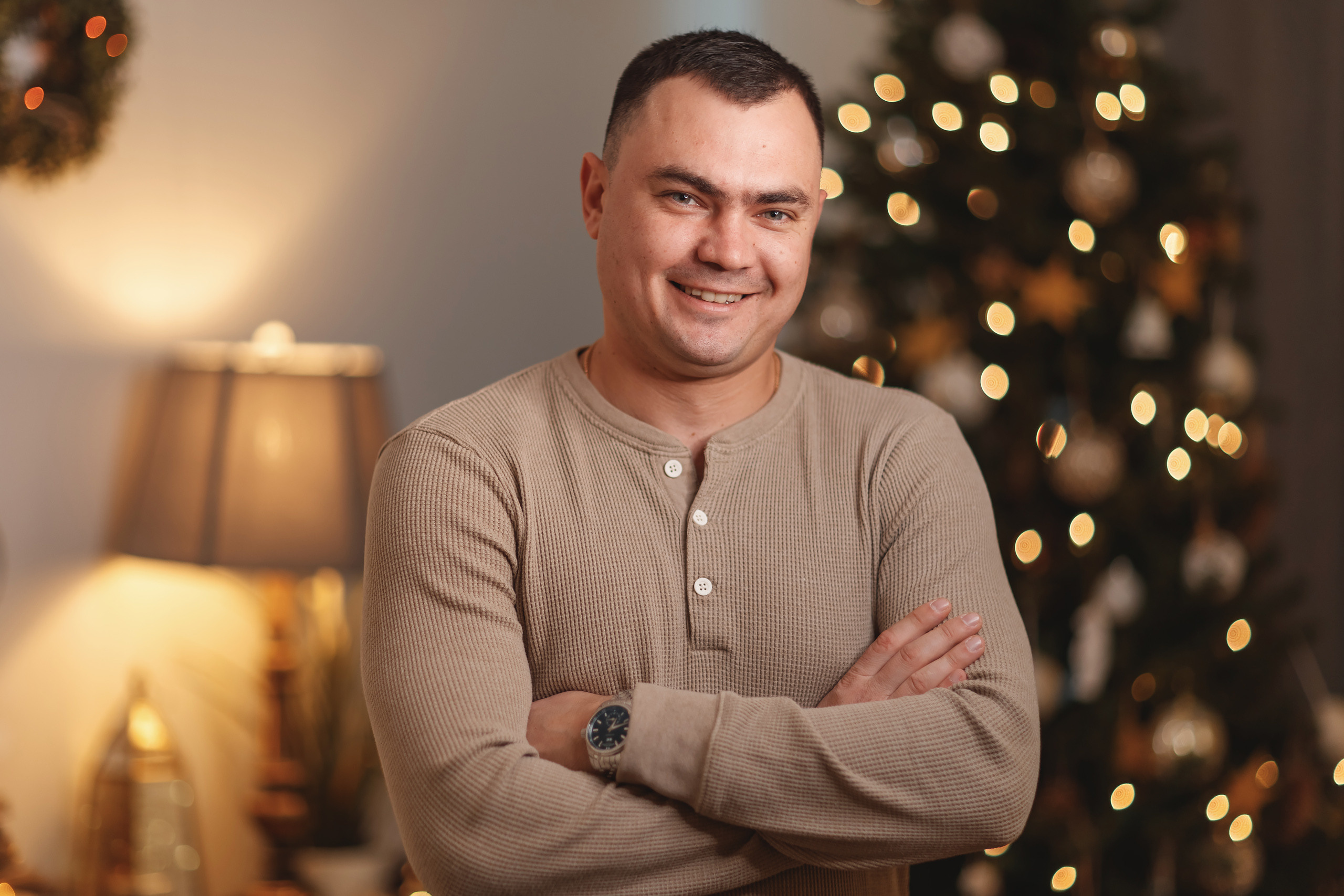 12.13.2020 Christmas Family Photoshoot 23. Wedding family event photographer in Chicago Nick Yushevich