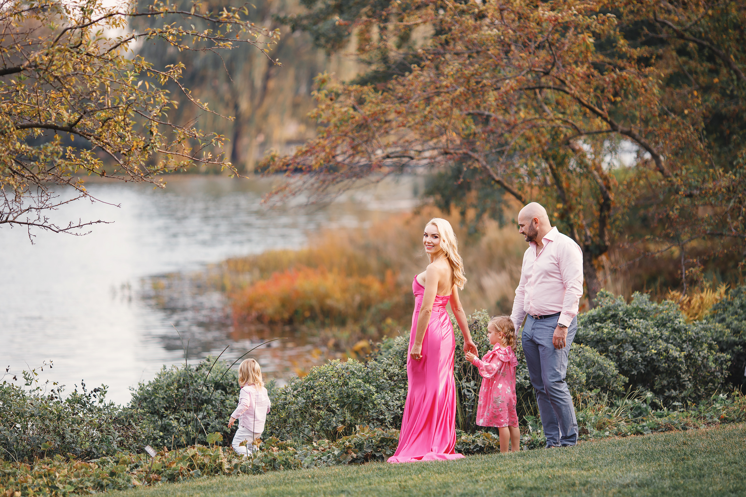 10.09.2020 Family photoshoot. Wedding family event photographer in Chicago Nick Yushevich