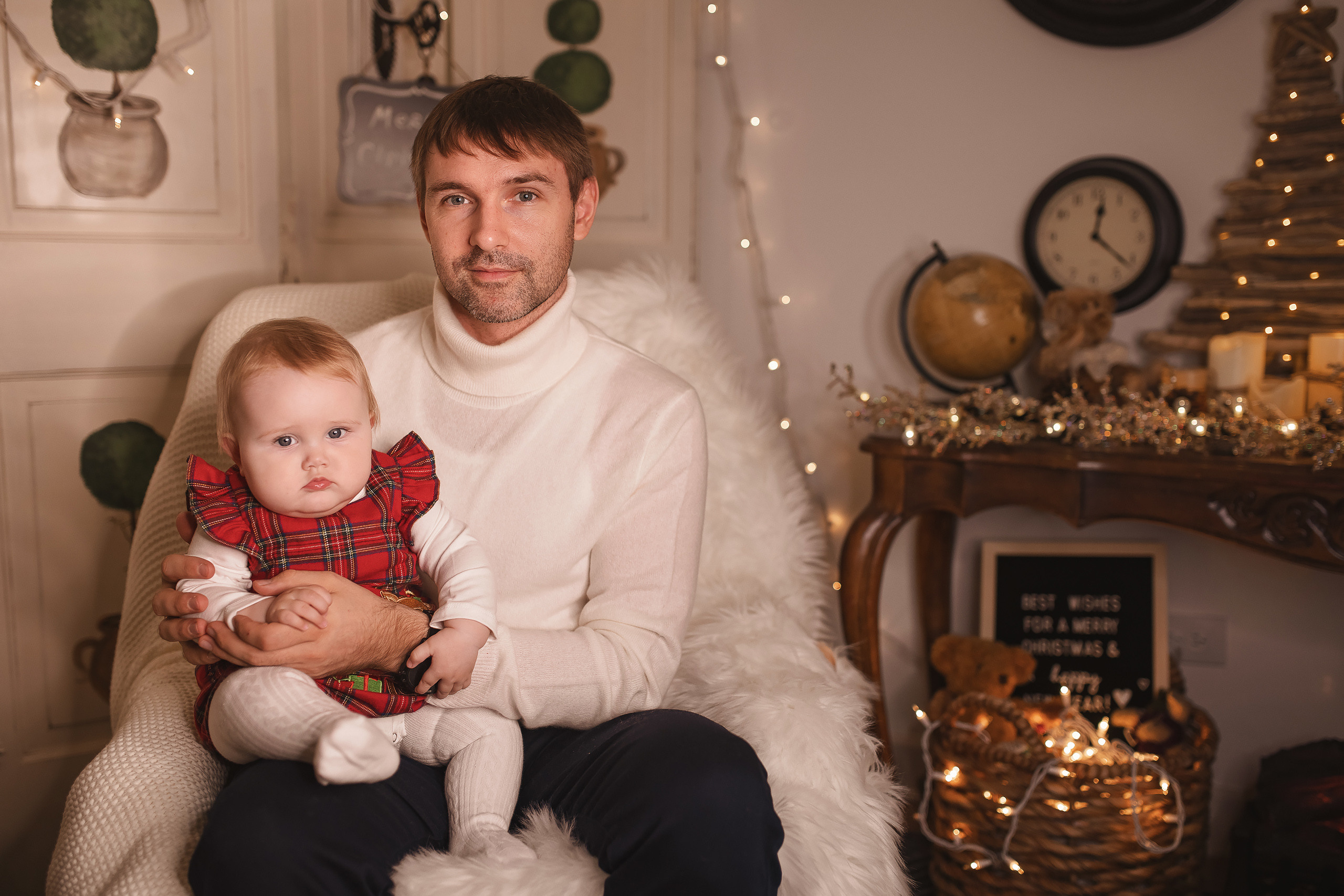 12.05.2020 Christmas Family Photoshoot 11. Wedding family event photographer in Chicago Nick Yushevich