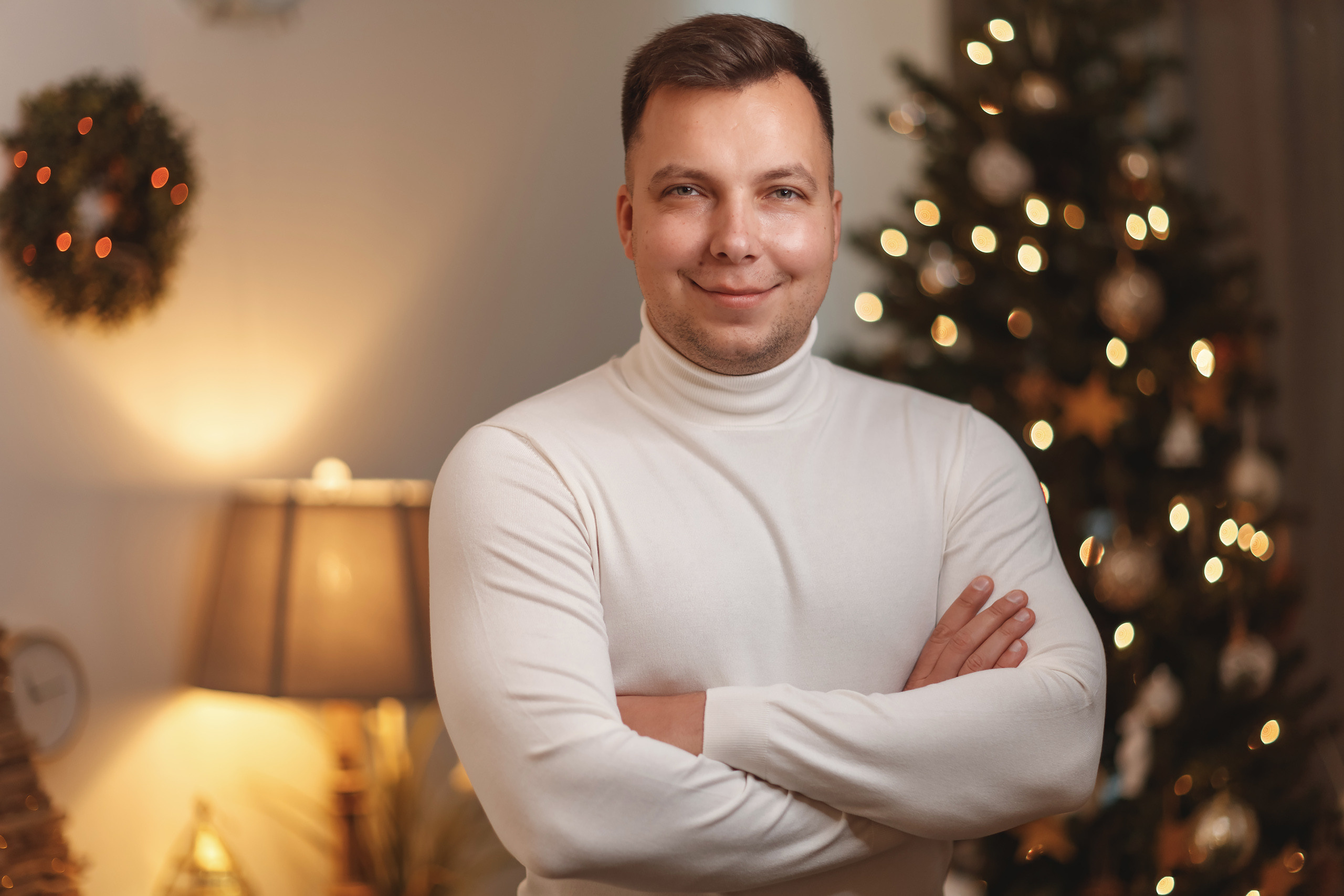 12.13.2020 Christmas Family Photoshoot 21. Wedding family event photographer in Chicago Nick Yushevich