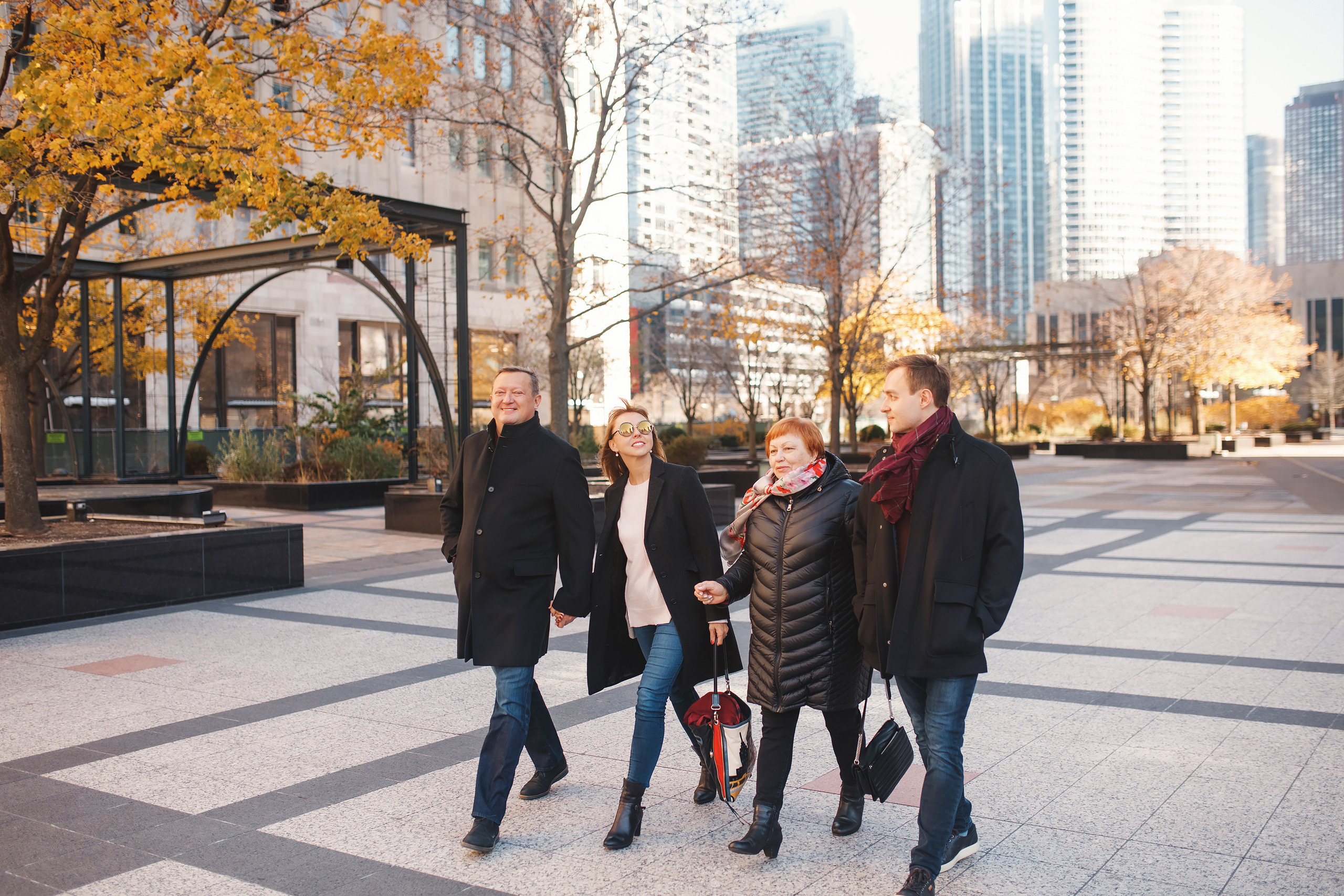 11.28.2020 Family Photoshoot. Wedding family event photographer in Chicago Nick Yushevich