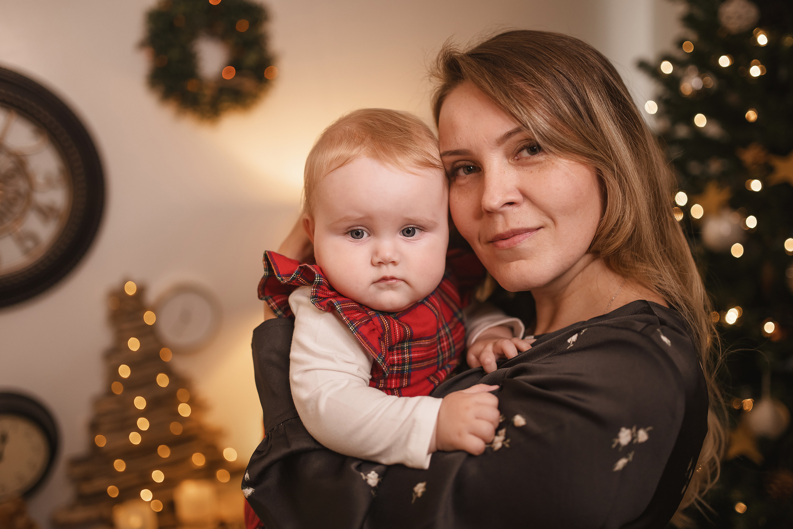 12.05.2020 Christmas Family Photoshoot 11. Wedding family event photographer in Chicago Nick Yushevich