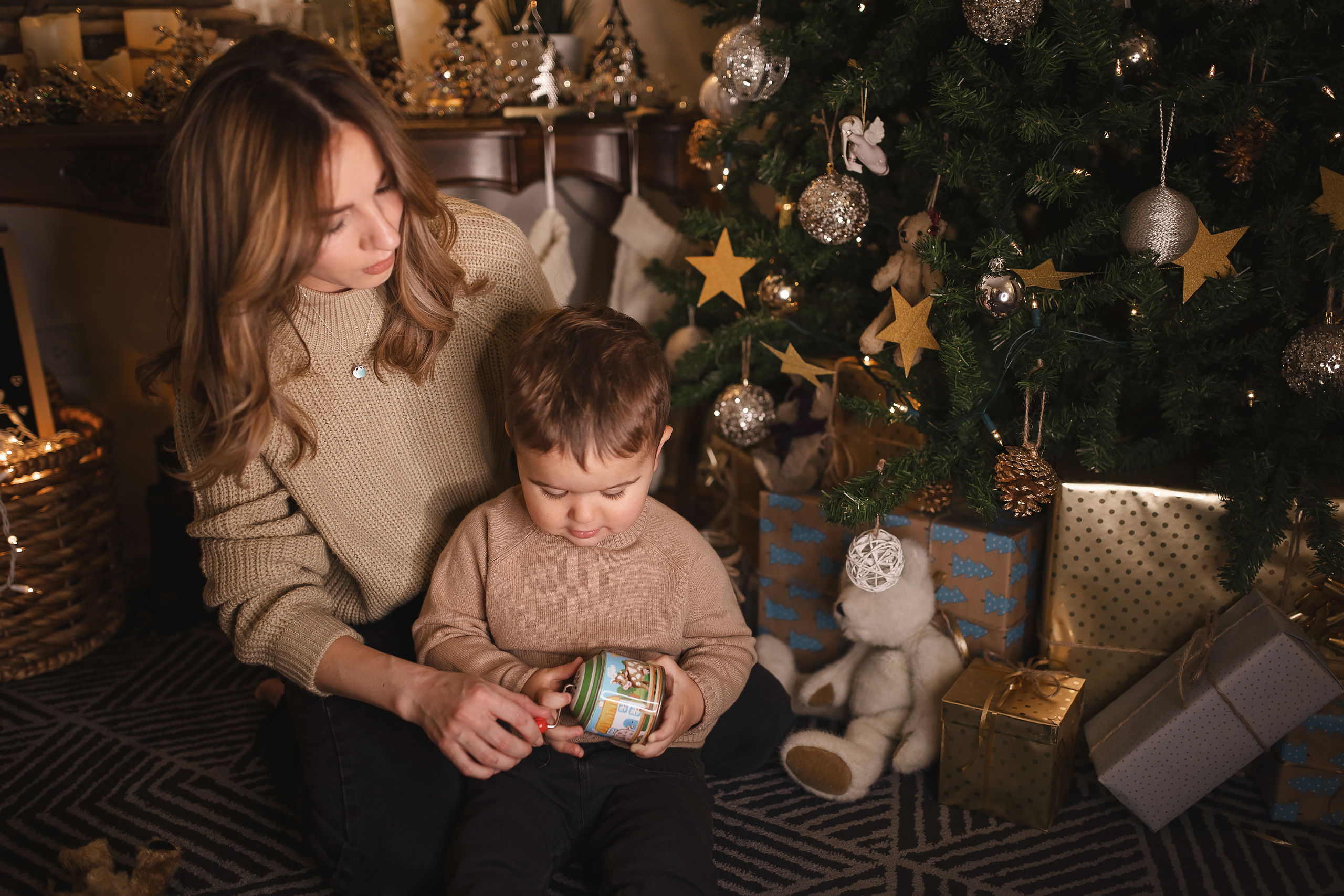 12.05.2020 Christmas Family Photoshoot 15. Wedding family event photographer in Chicago Nick Yushevich