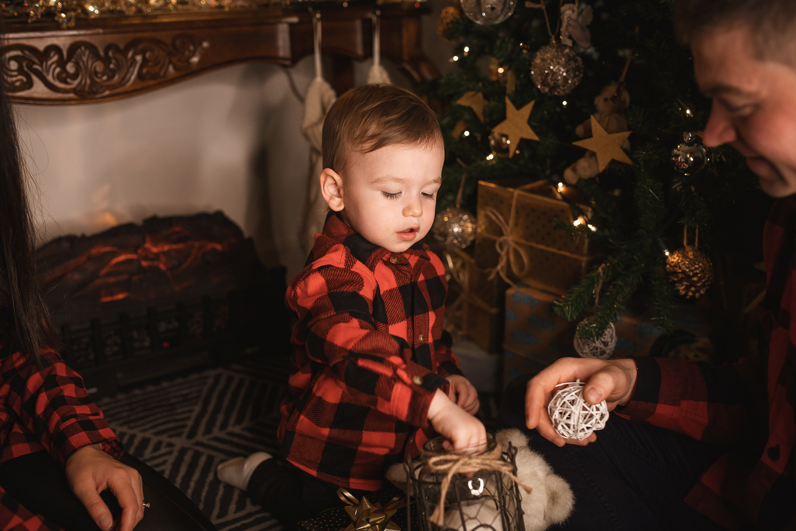 11.29.2020 Christmas Family Photoshoot 9. Wedding family event photographer in Chicago Nick Yushevich