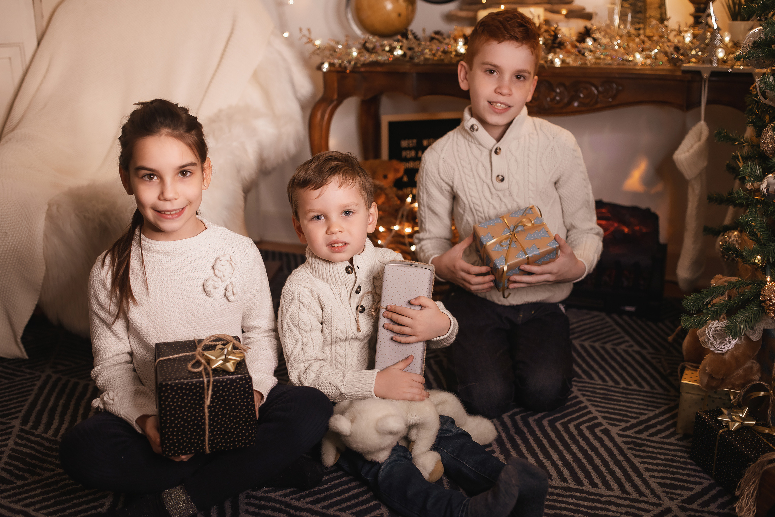 11.28.2020 Christmas Family Photoshoot 5. Wedding family event photographer in Chicago Nick Yushevich