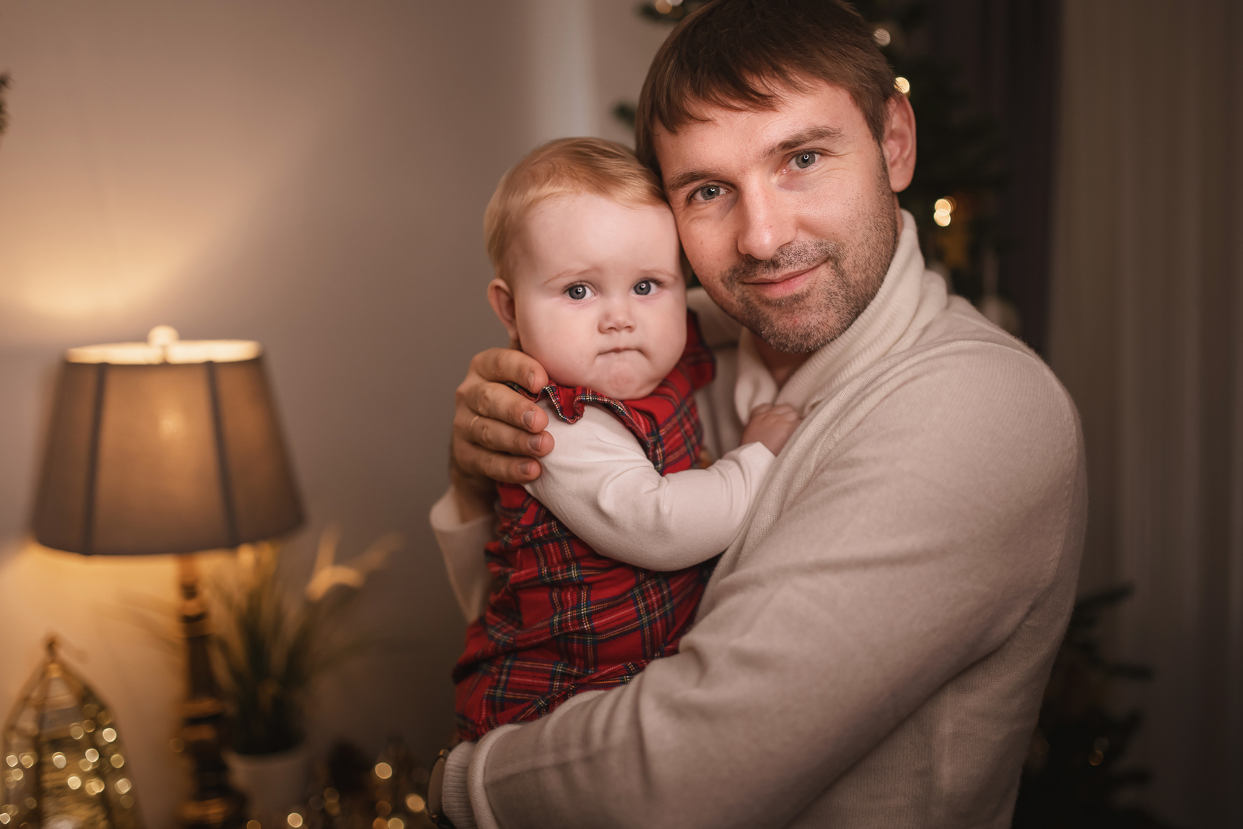 12.05.2020 Christmas Family Photoshoot 11. Wedding family event photographer in Chicago Nick Yushevich